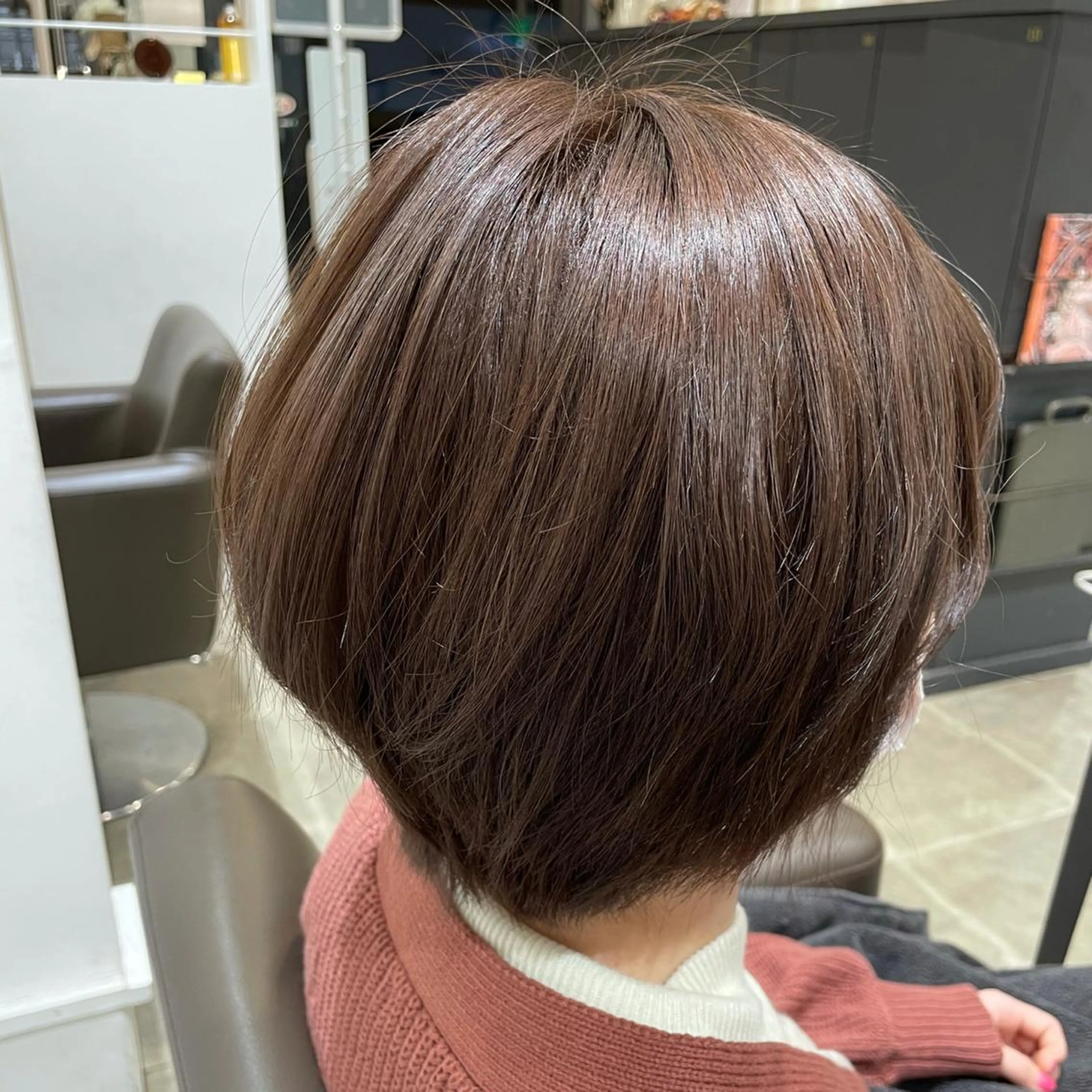 ショート カラー カット 高木 櫻のヘアスタイル