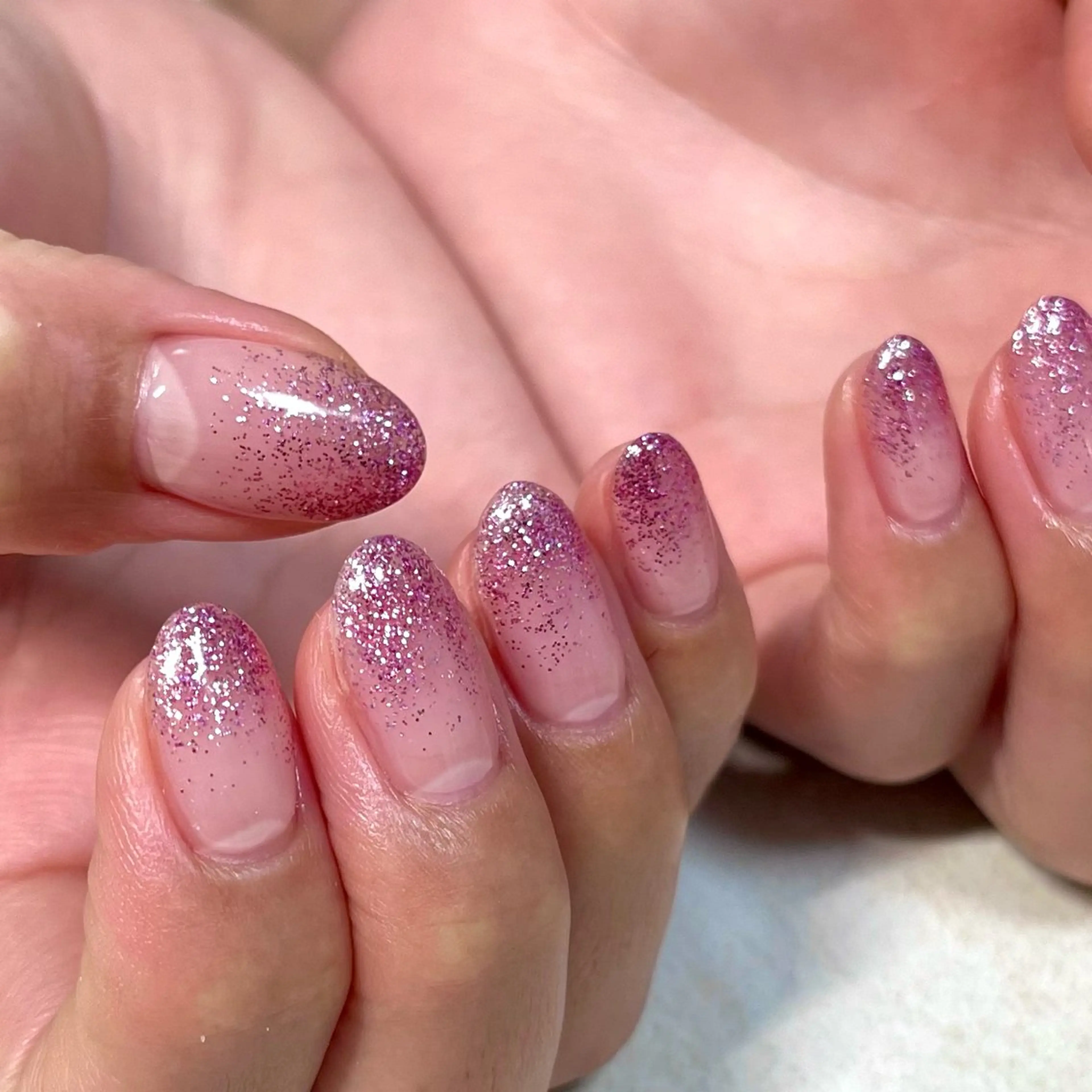 ネイル グラデーション ラメ(グリッター) ラメグラデーション kupu所属・ネイルサロン kupuのネイルデザイン