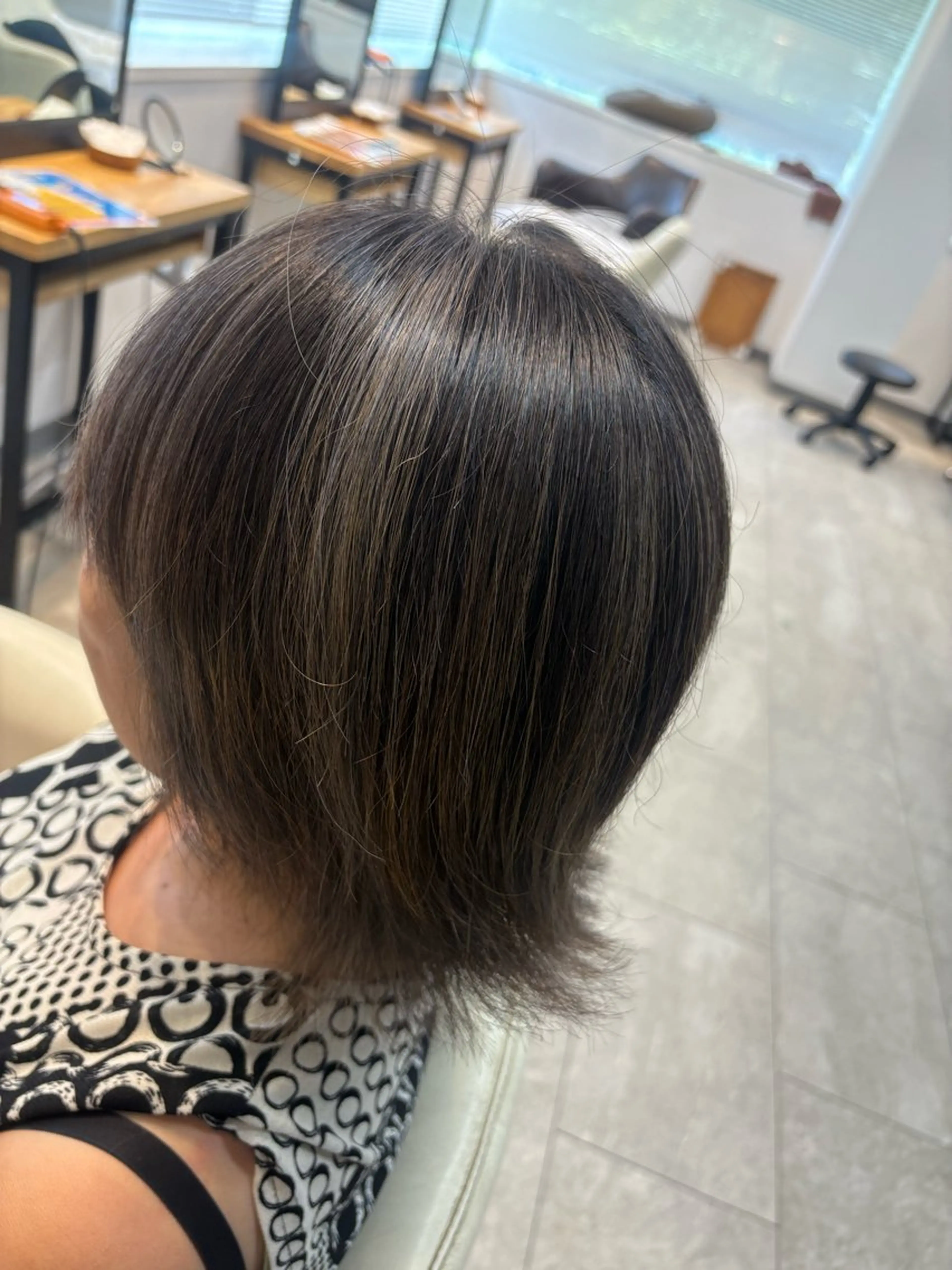 ショート ハイライト ヘアカラー neaf 六本木店所属・六本木🩷ハイライト 望月彩音のヘアスタイル