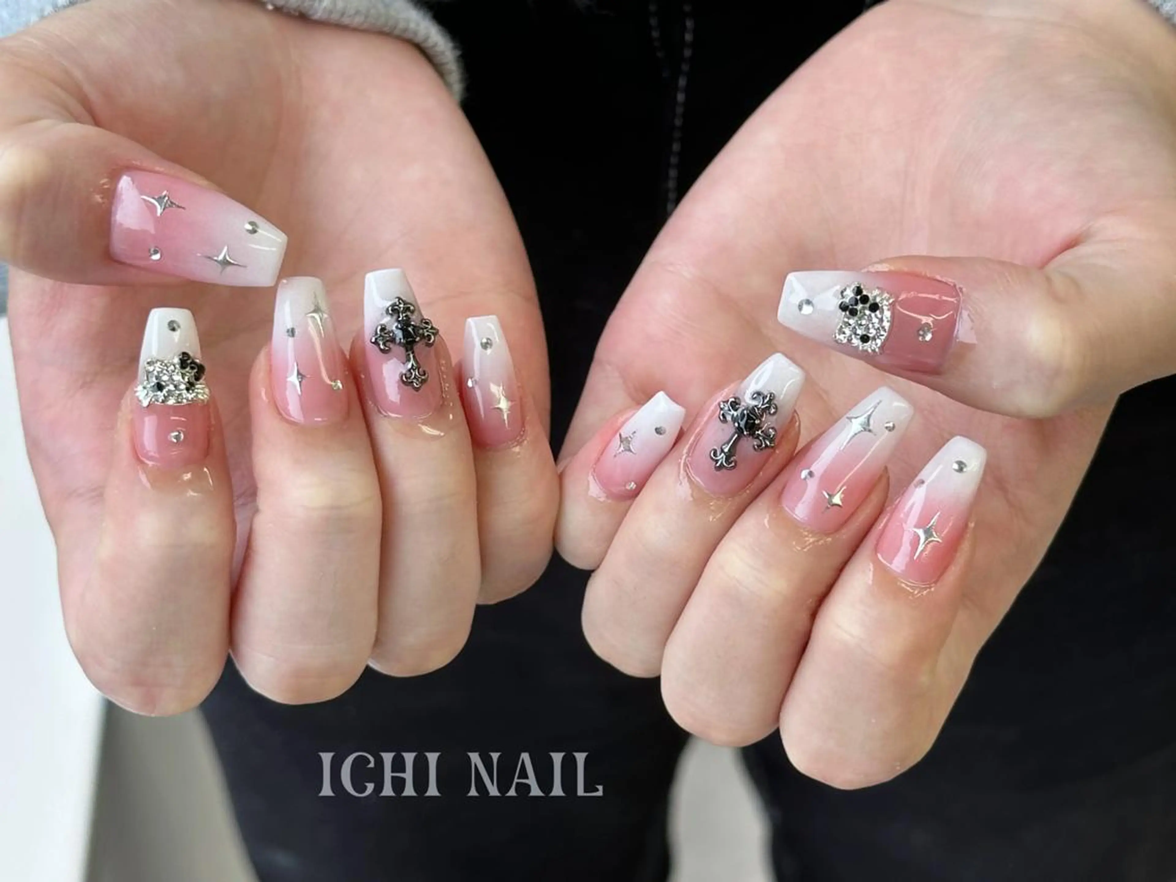 ネイル ハンドネイル 🧚🏻‍♀️ NOHA🎀のネイルデザイン