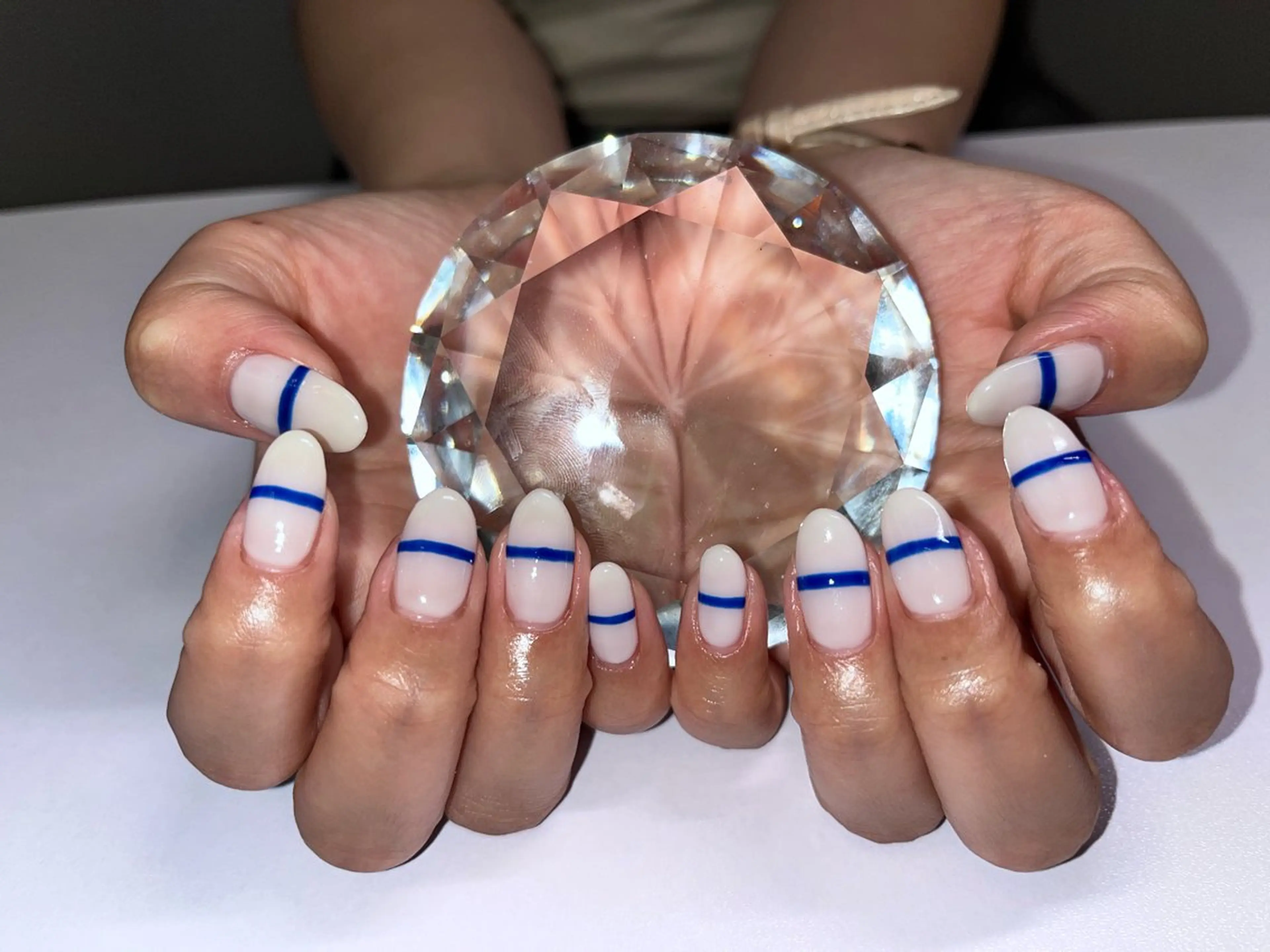 ネイル オフィスネイル ワンカラーネイル シンプルネイル ワンホンネイル ホワイト ハンドネイル N's Nailのネイルデザイン