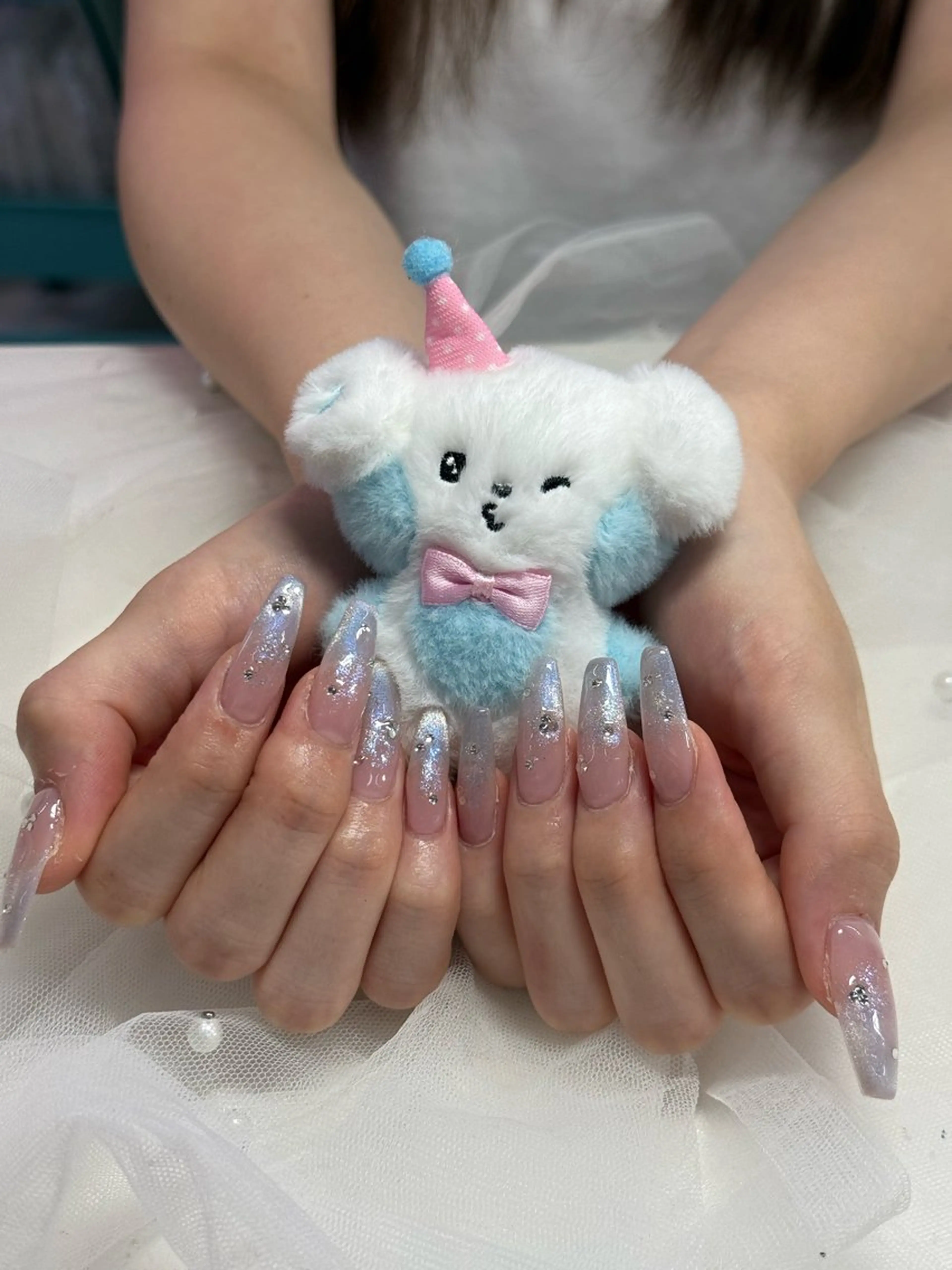 ネイル チークネイル フレンチネイル ラメ(グリッター) ストーンネイル ハンドネイル WOLTOKYO yunaのネイルデザイン