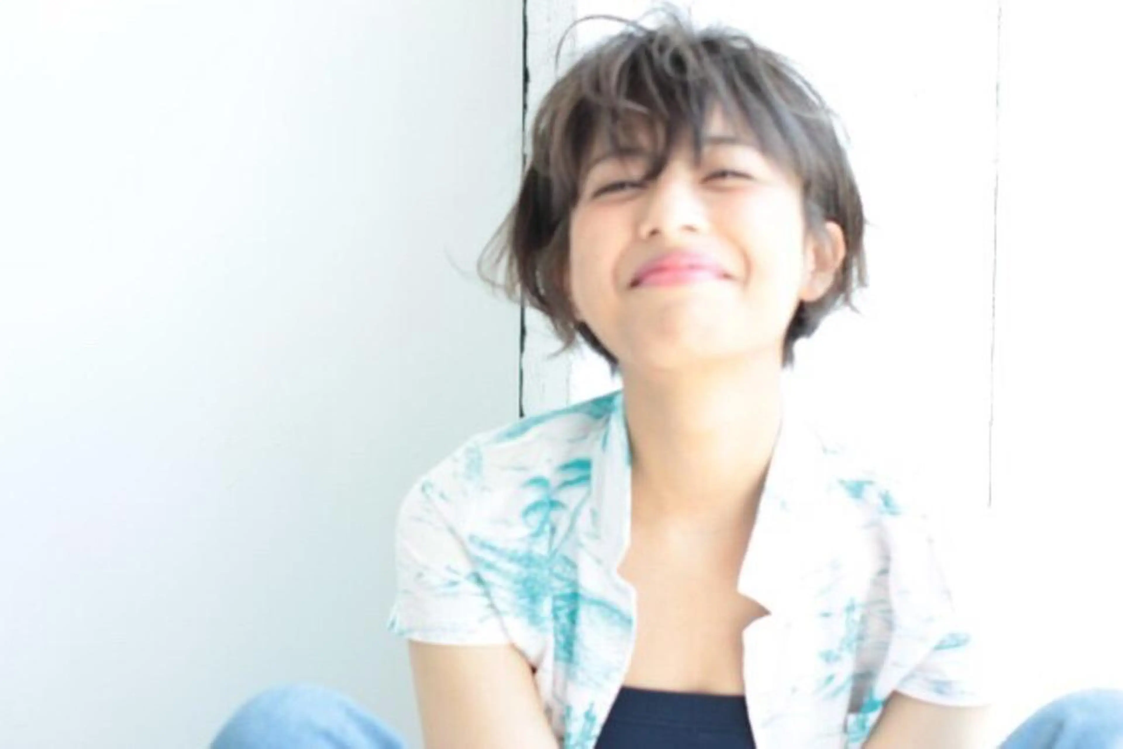 ショート 宇塚 仁美のヘアスタイル