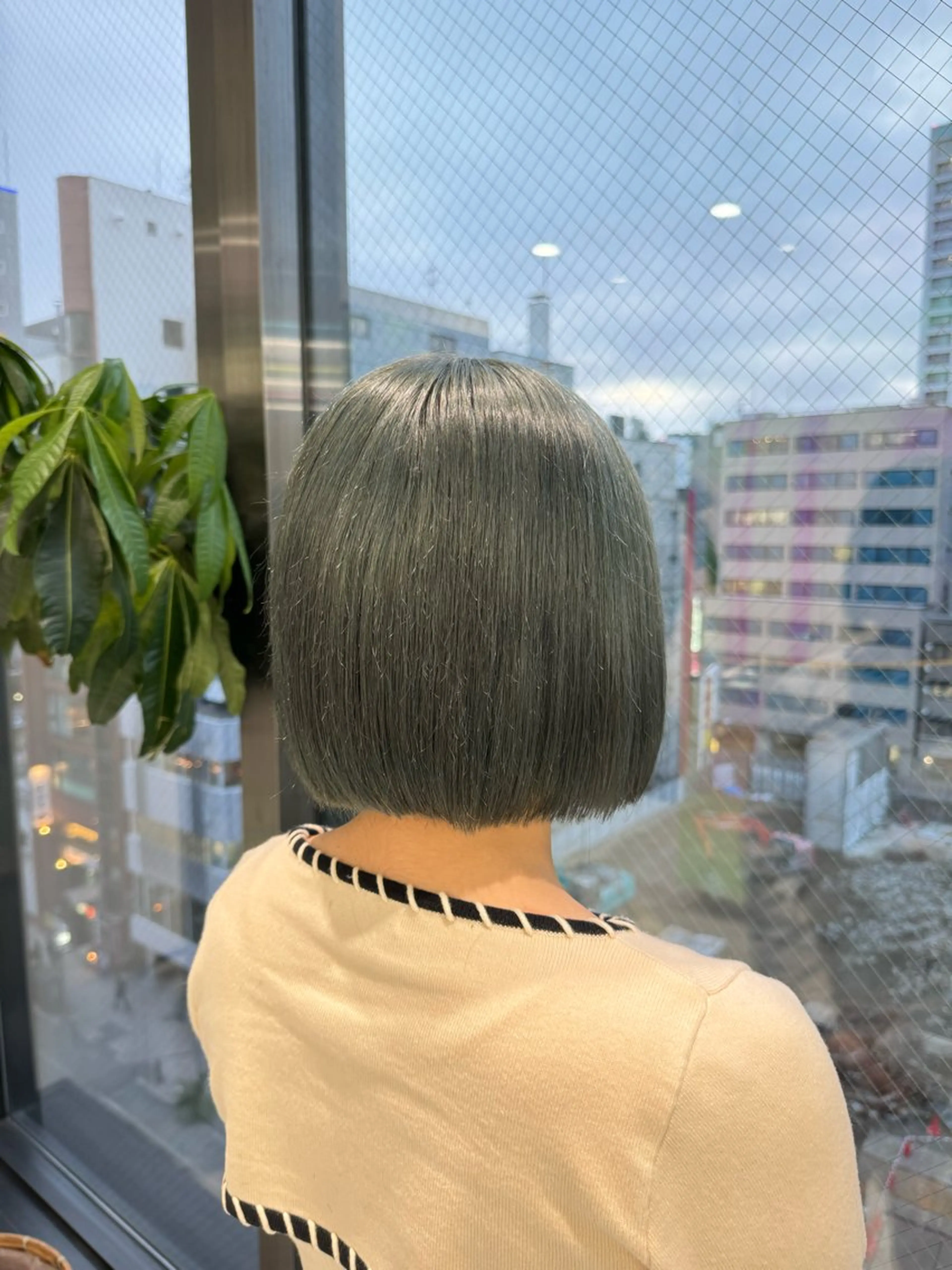 ショート カラー オリーブカラー カット ヘアカラー トリートメント ヘアセット ♡ブリーチカラー♡ Mirioのヘアスタイル