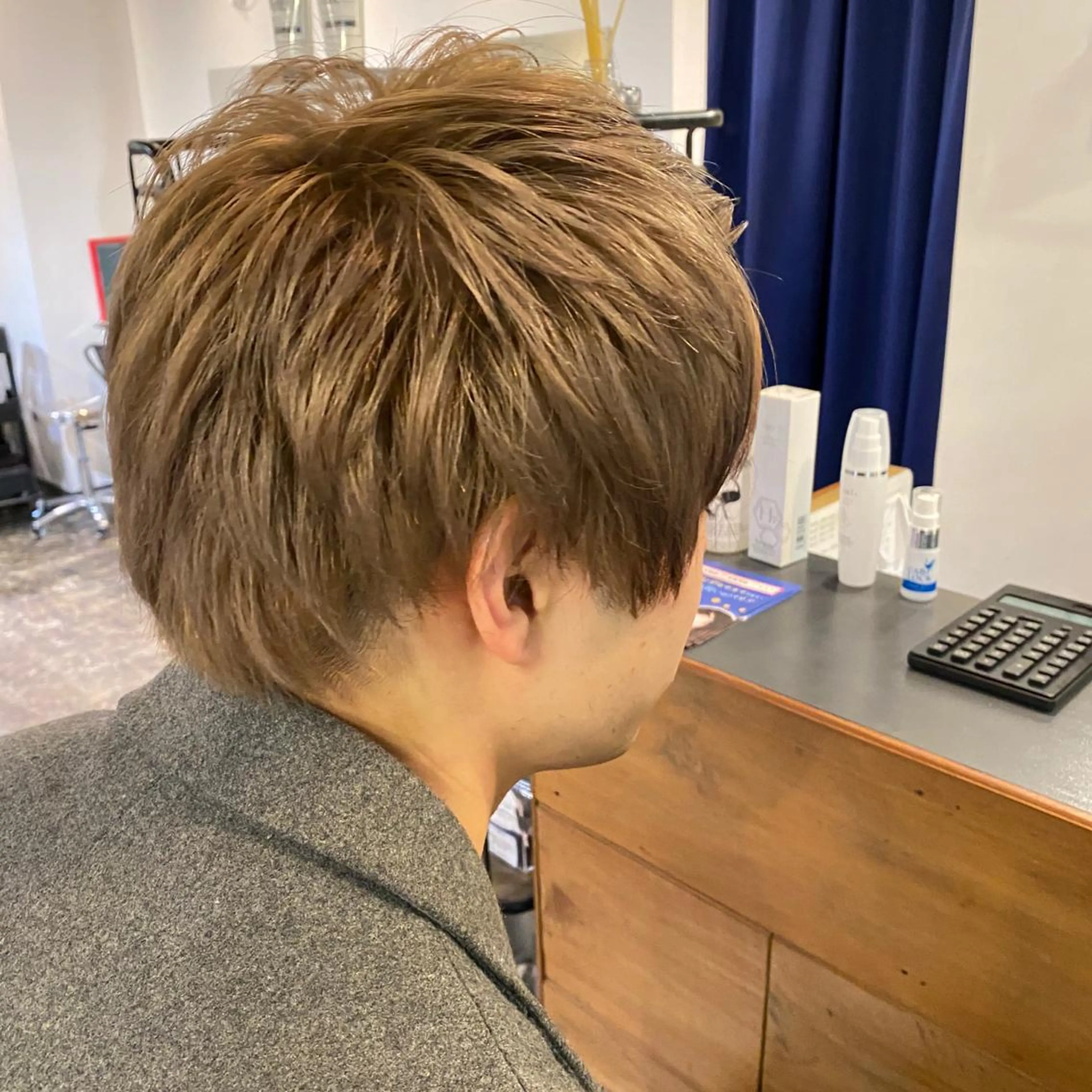 ショート カラー TRUCK トラックのヘアスタイル