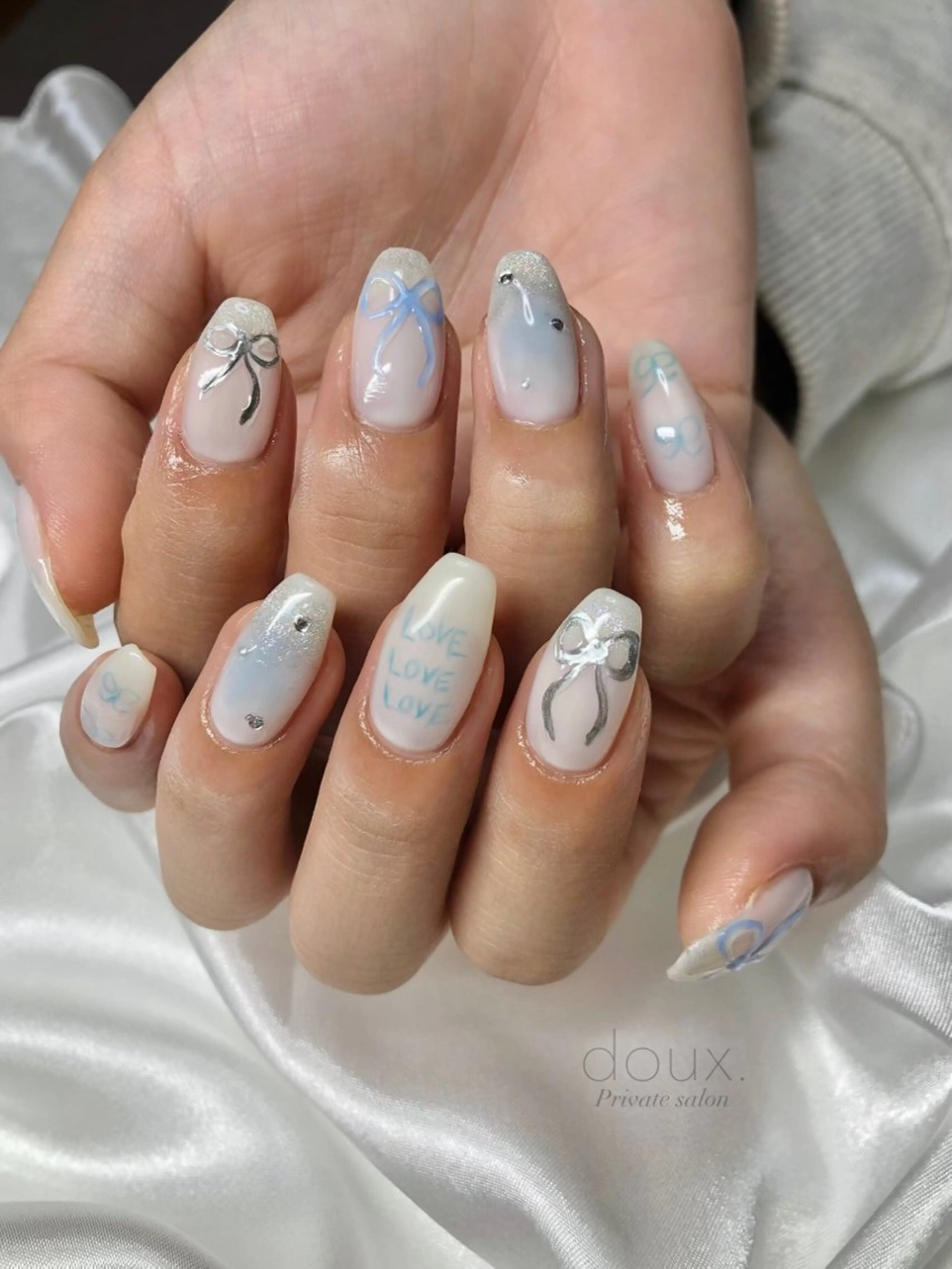 ネイル チークネイル フレンチネイル 韓国ネイル マグネットネイル ぷっくりネイル ハンドネイル doux. nailのネイルデザイン