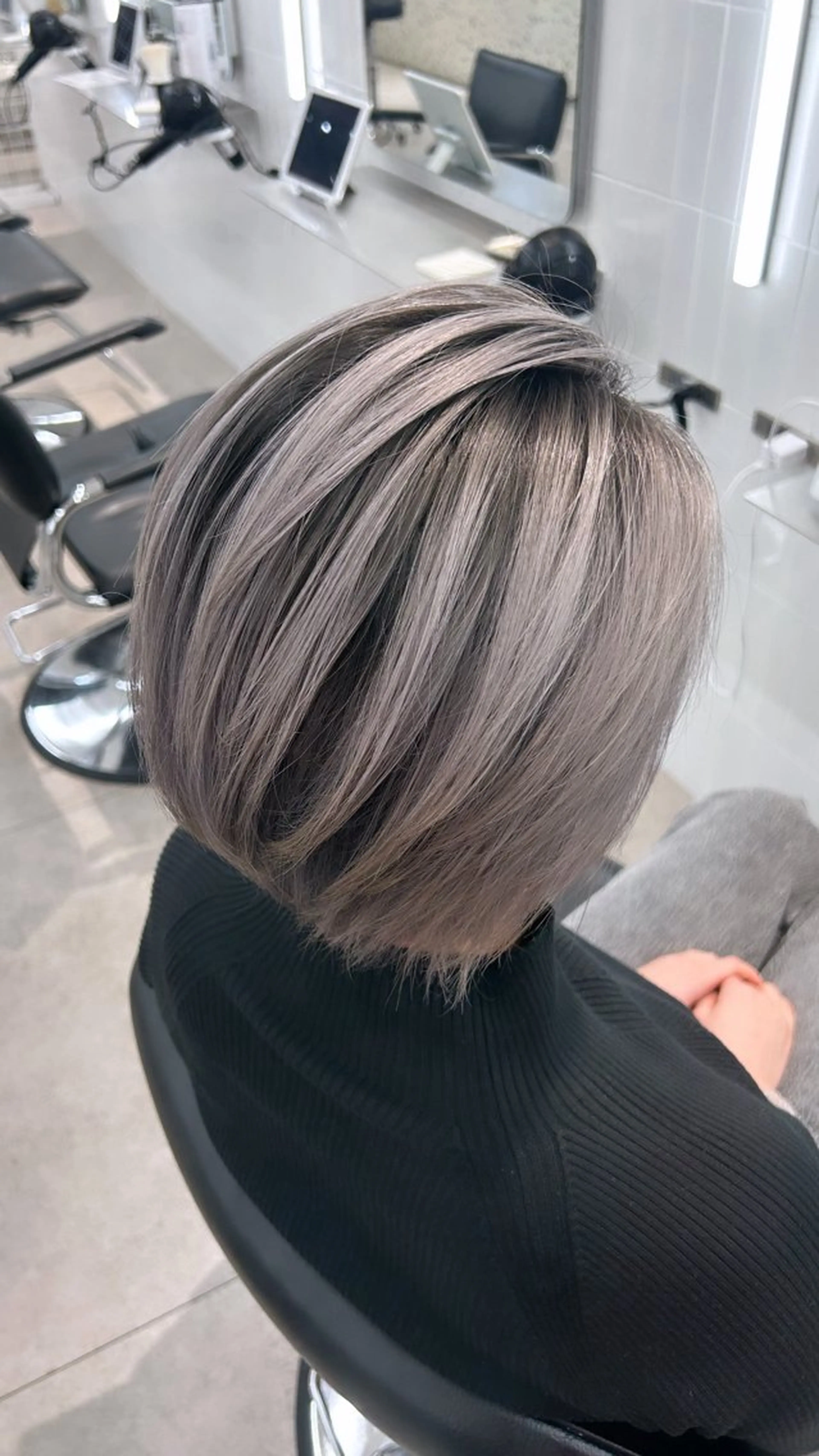 ショート カラー onyx所属・表参道/ハイライト・ バレイヤージュのヘアスタイル