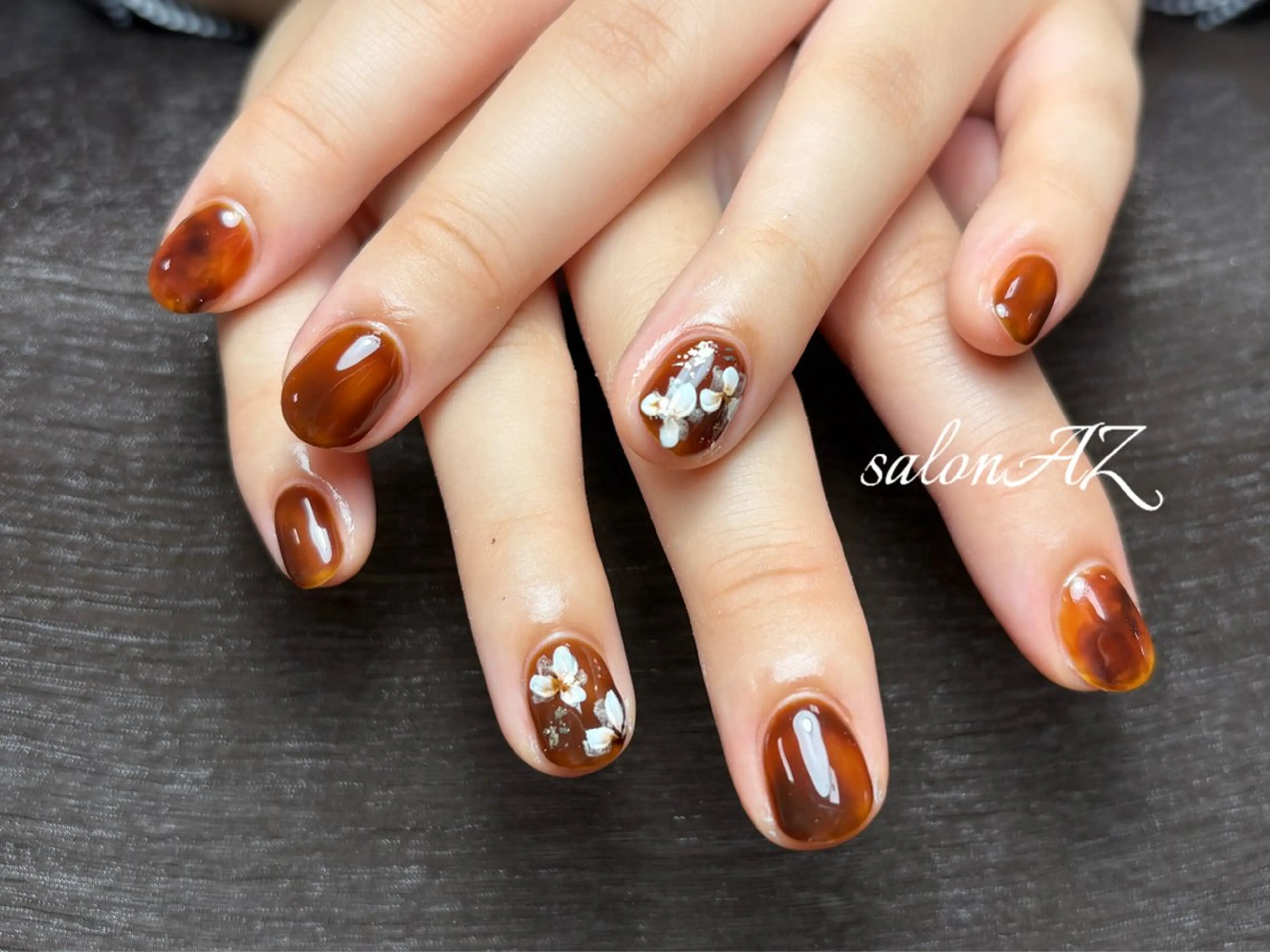 ネイル アートネイル 長さ出し フットネイル フレンチネイル ジェルネイル ハンドネイル salon AZのネイルデザイン