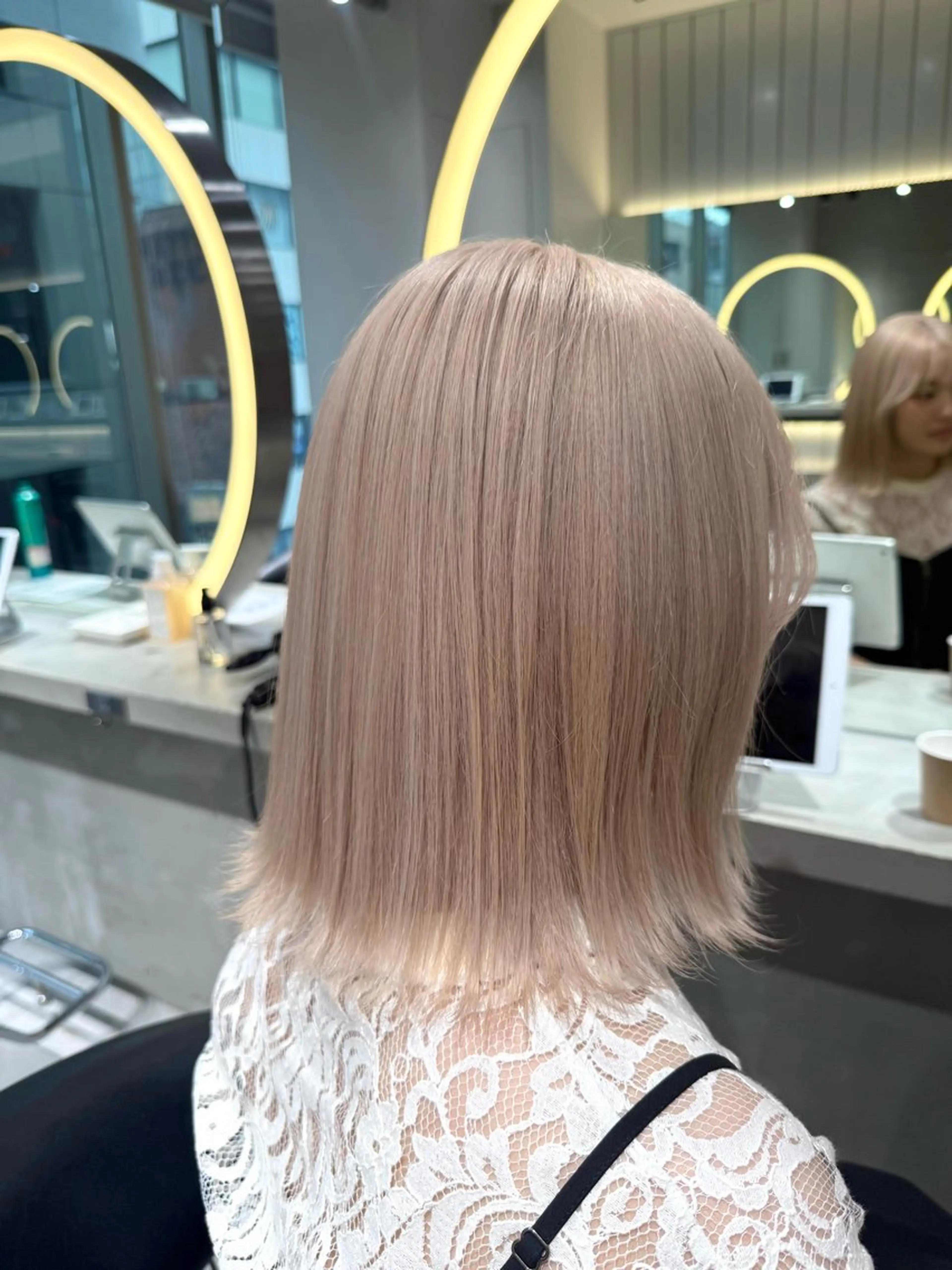 ミディアム ハイトーン特化🤍/ ハルナのヘアスタイル