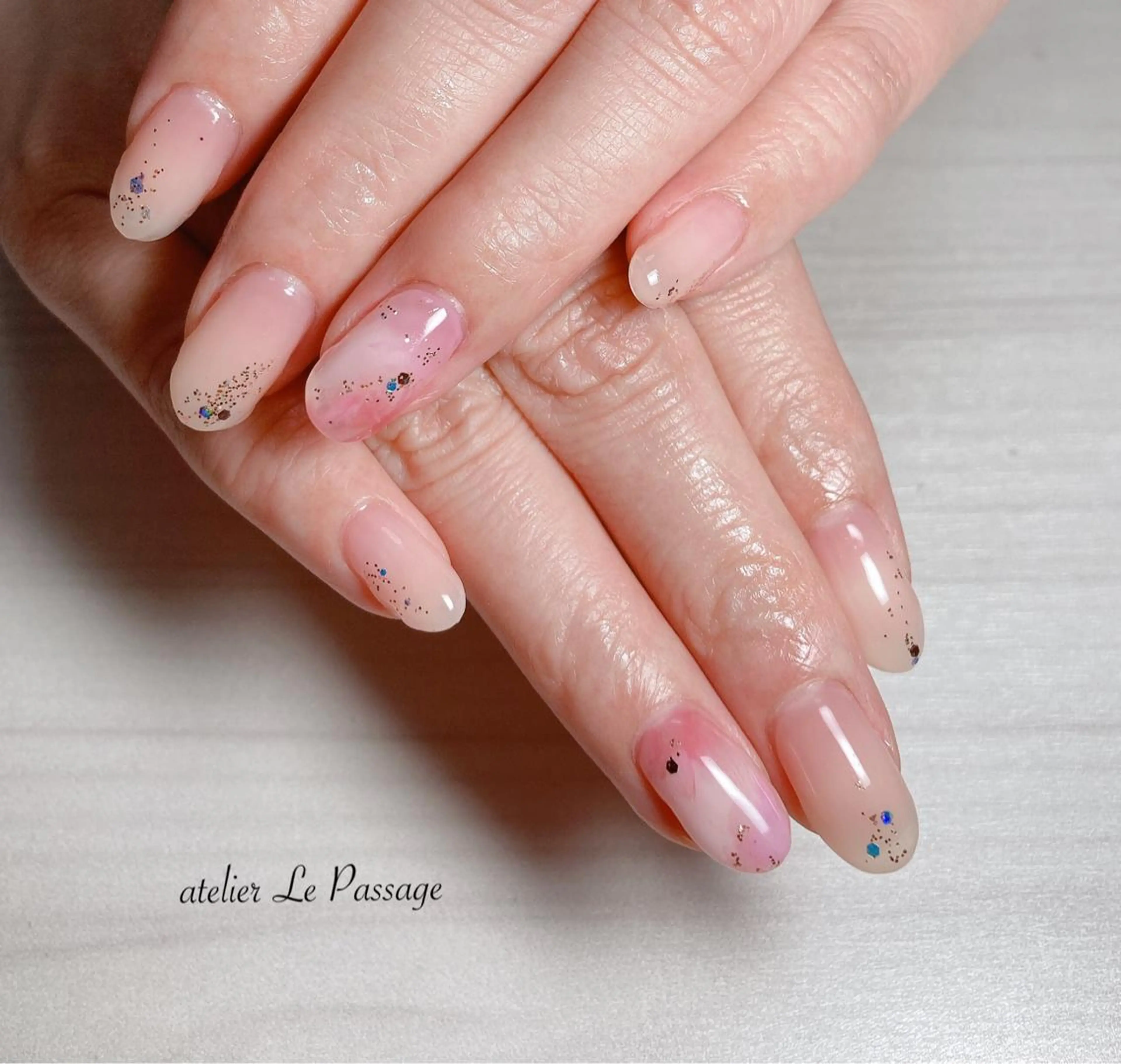 ネイル ジェルネイル 大理石ネイル(マーブル) ニュアンスネイル パラジェル ピンク Atelier Le Passage所属・h nakatsukaのネイルデザイン