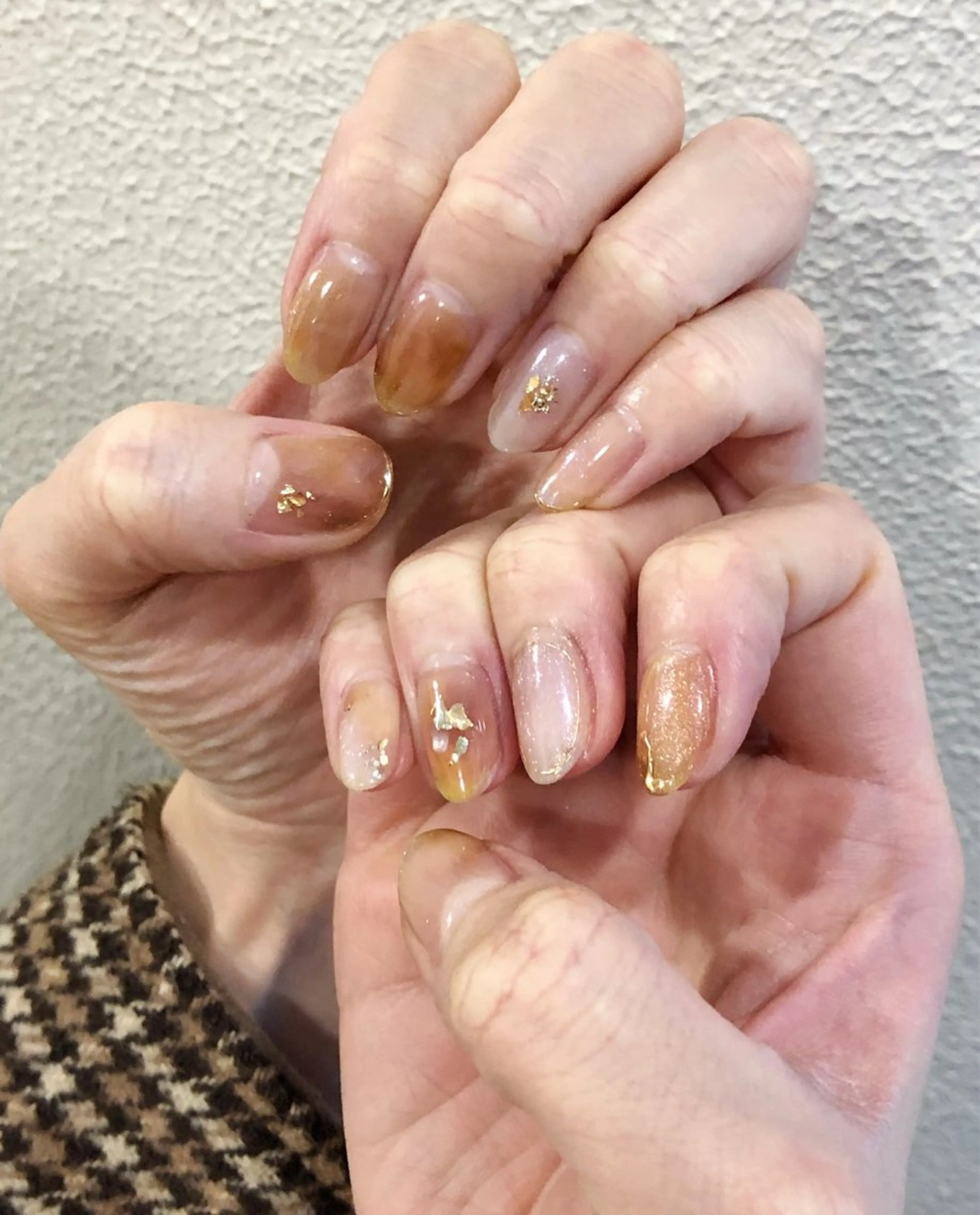 ネイル ニュアンスネイル 黄色 ハンドネイル ハンドケア NAIL 106G所属・西日暮里駅徒歩1分/ NAIL106Gのネイルデザイン