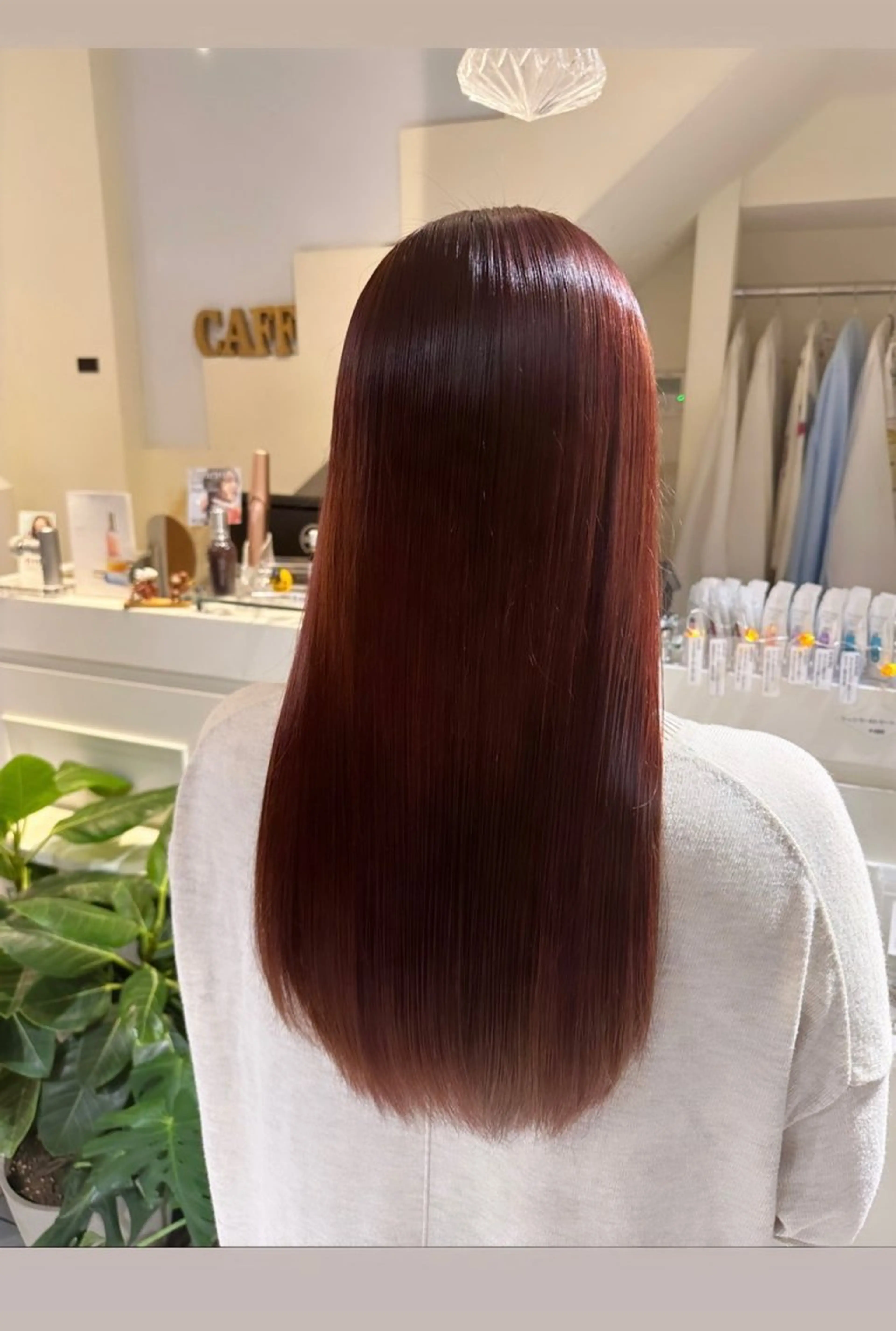 ロング カラー ヘアカラー トリートメント 矢幡 栞菜のヘアスタイル