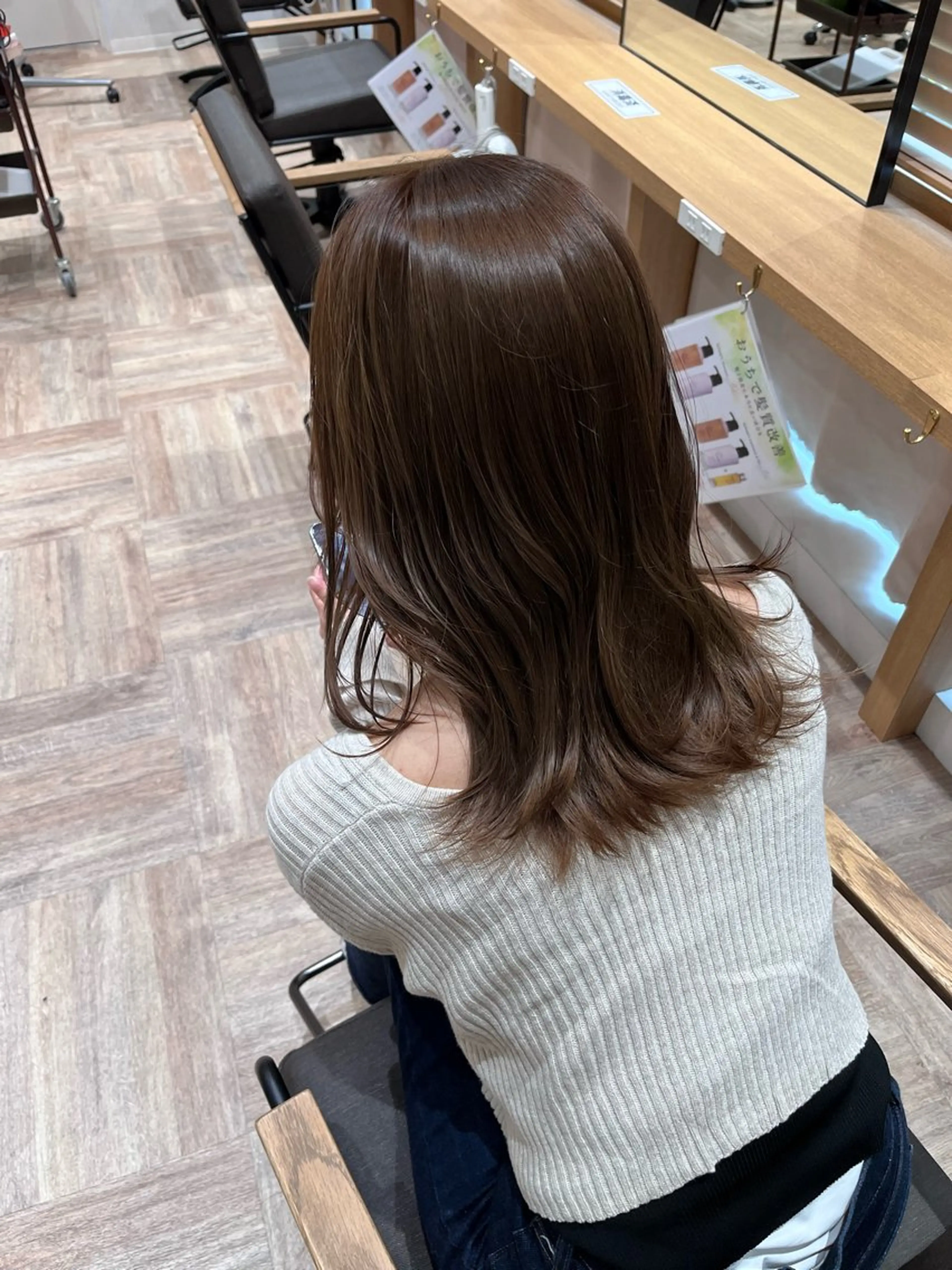 セミロング カラー AVANCE泉大津店所属・髪質改善・艶カラー 加茂瑞希のヘアスタイル