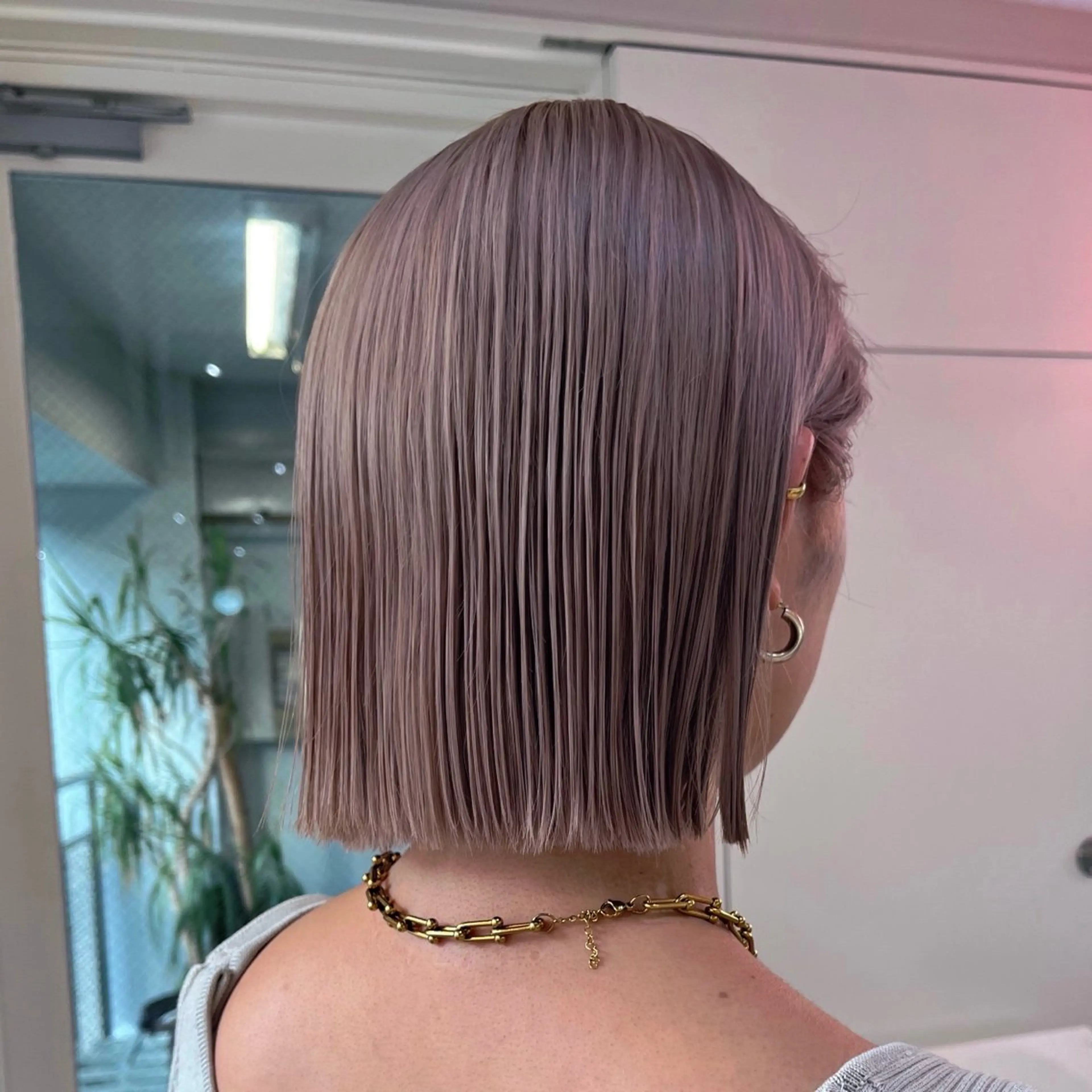 ショート ヘアカラー トリートメント ハイトーン×デザイン 似合わせ/Yoheiのヘアスタイル