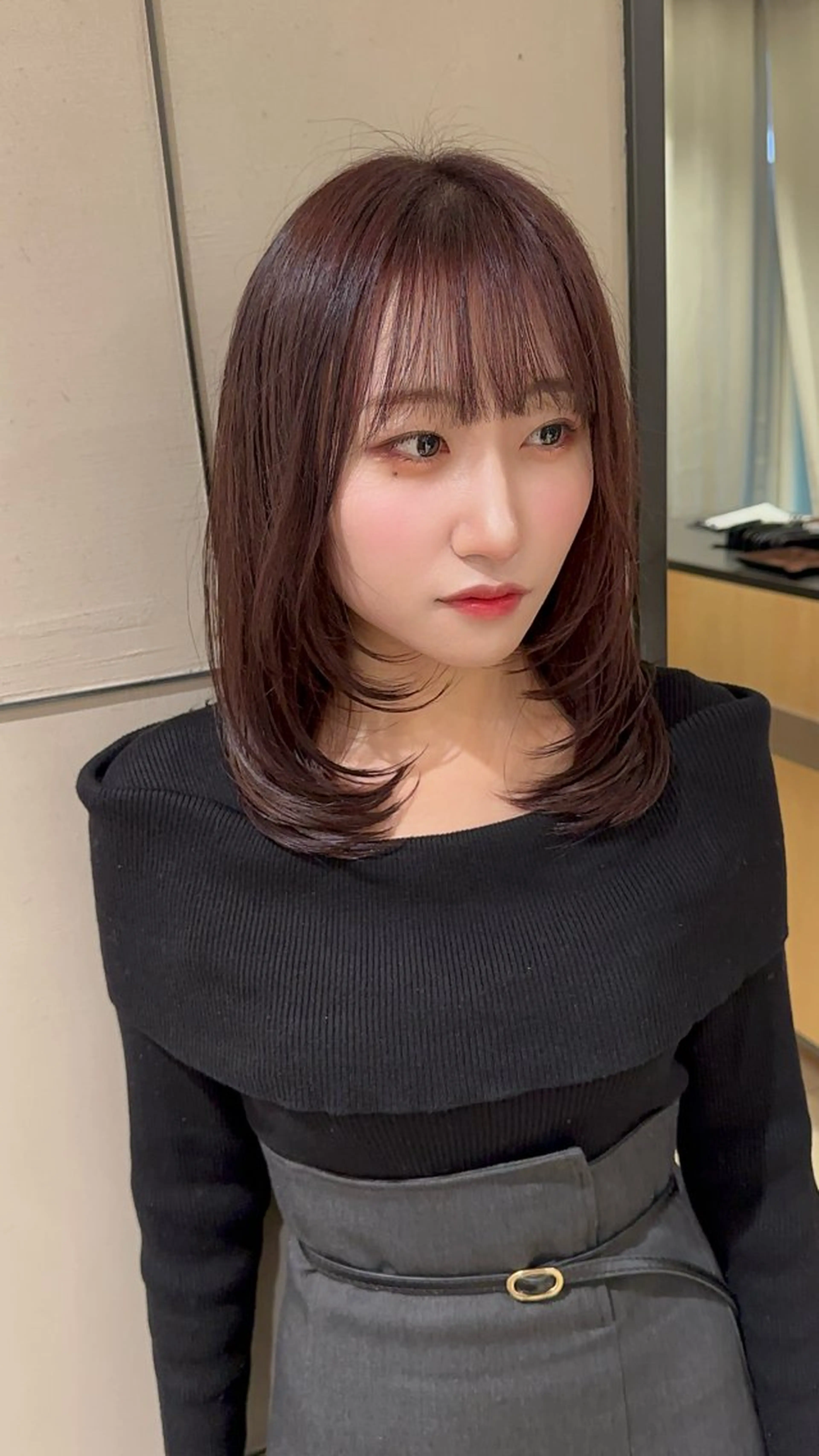 ミディアム カラー パーマ ヘアアレンジ ブラウンカラー ピンクカラー ピンクブラウン レイヤーカット カット ヘアカラー トリートメント VIVIE【ヴィヴィ】所属・髪質改善/韓国風 レイヤー/田村祐樹のヘアスタイル