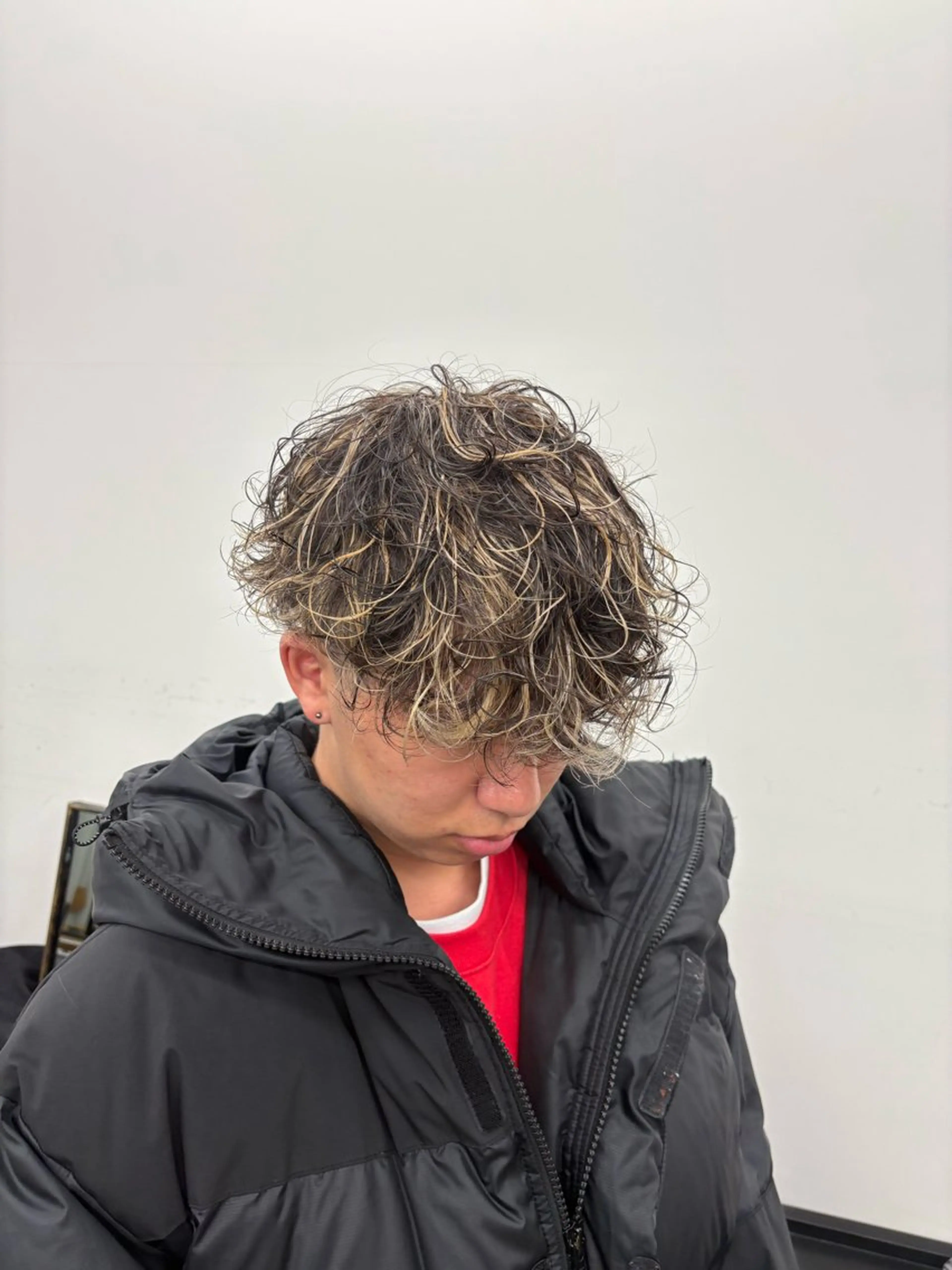 パーマ メンズ メンズハイライト スペインカール カット パーマ SiSTA 自由が丘所属・自由ヶ丘 ボブ/レイヤーのヘアスタイル