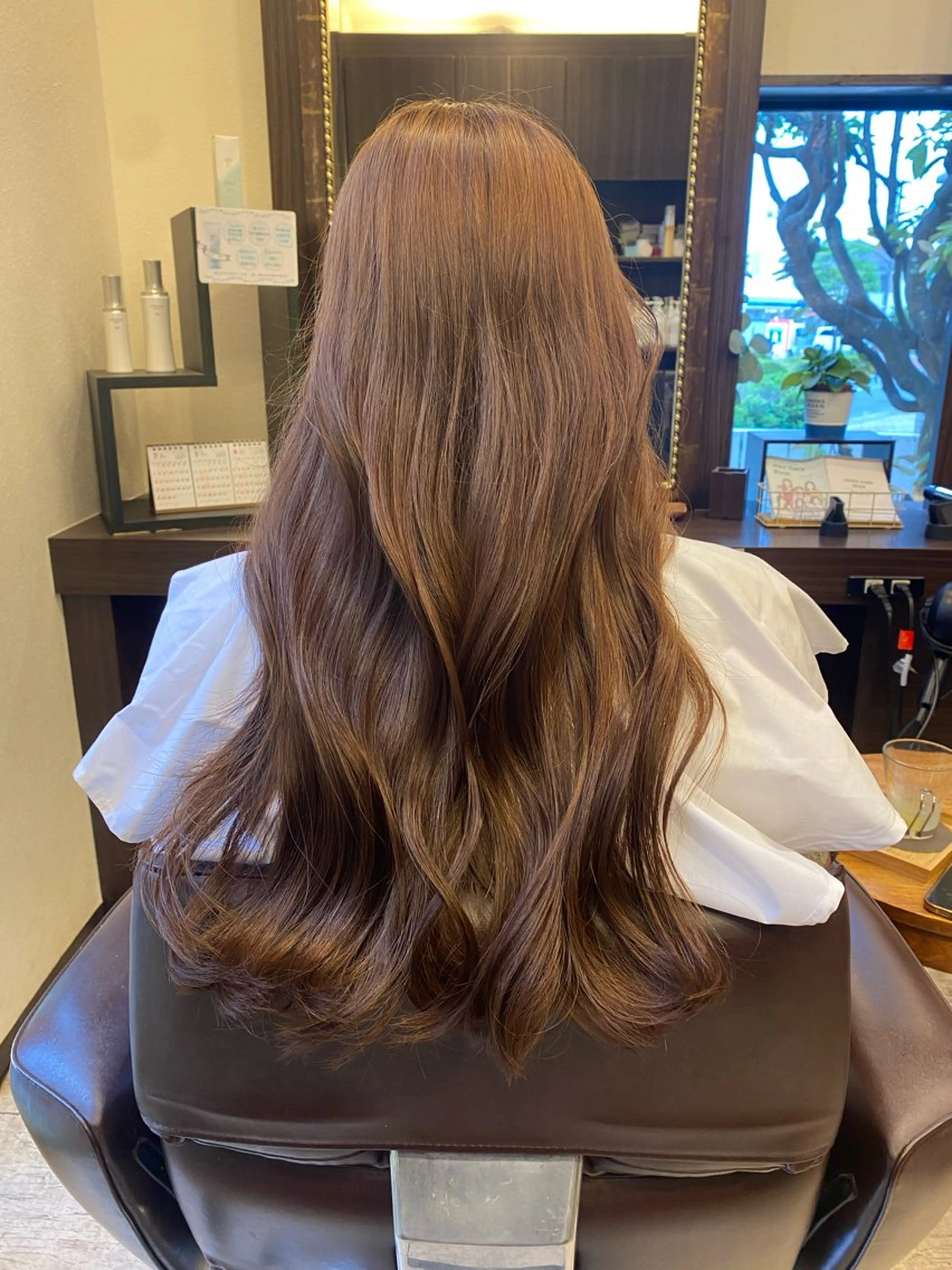 ロング ヘアカラー 梅津 桜子のヘアスタイル