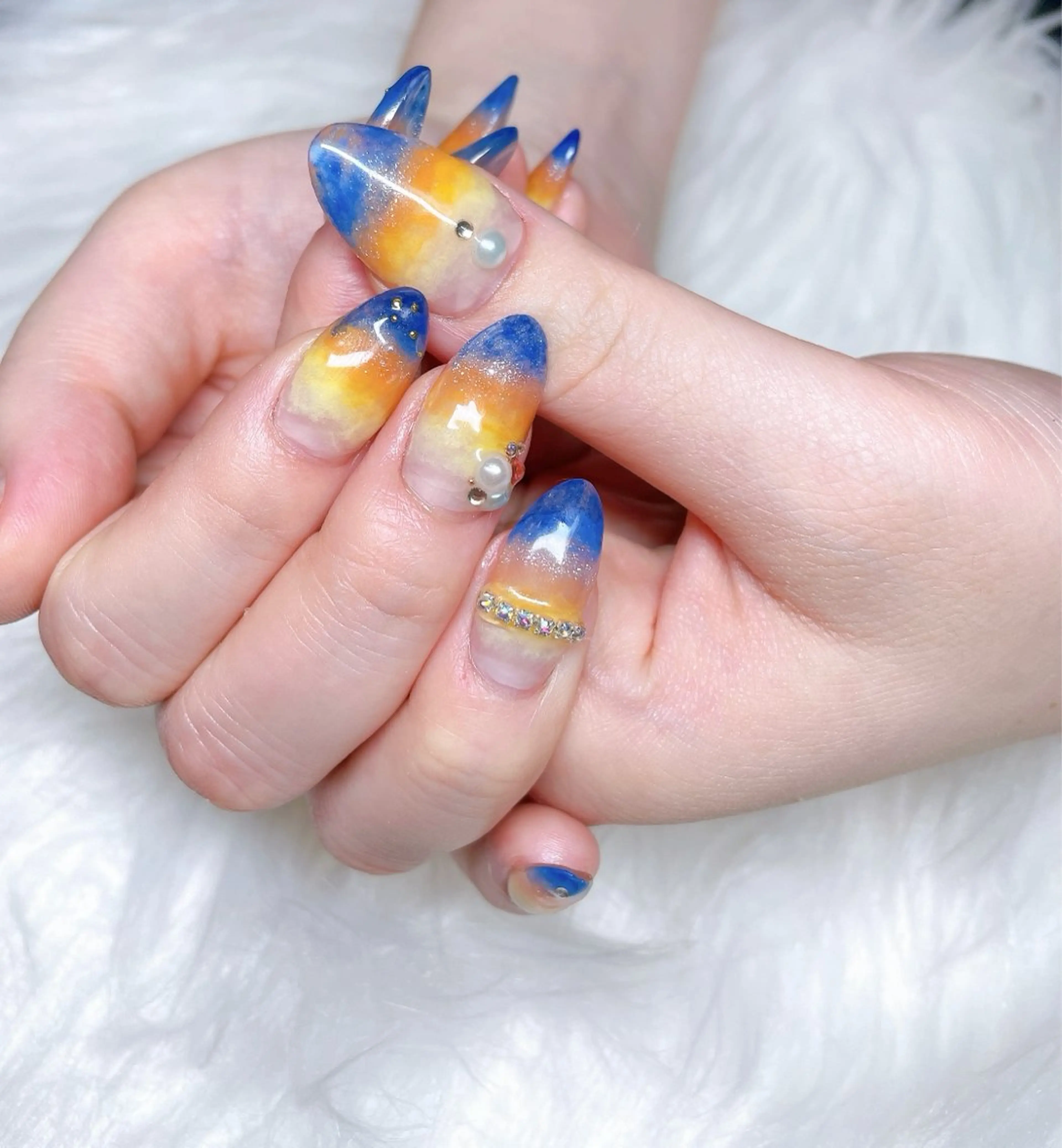 ネイル グラデーション スカルプネイル ハンドネイル Beauty salon 100＋大鳥居店所属・100＋大鳥居店 MIKAのネイルデザイン