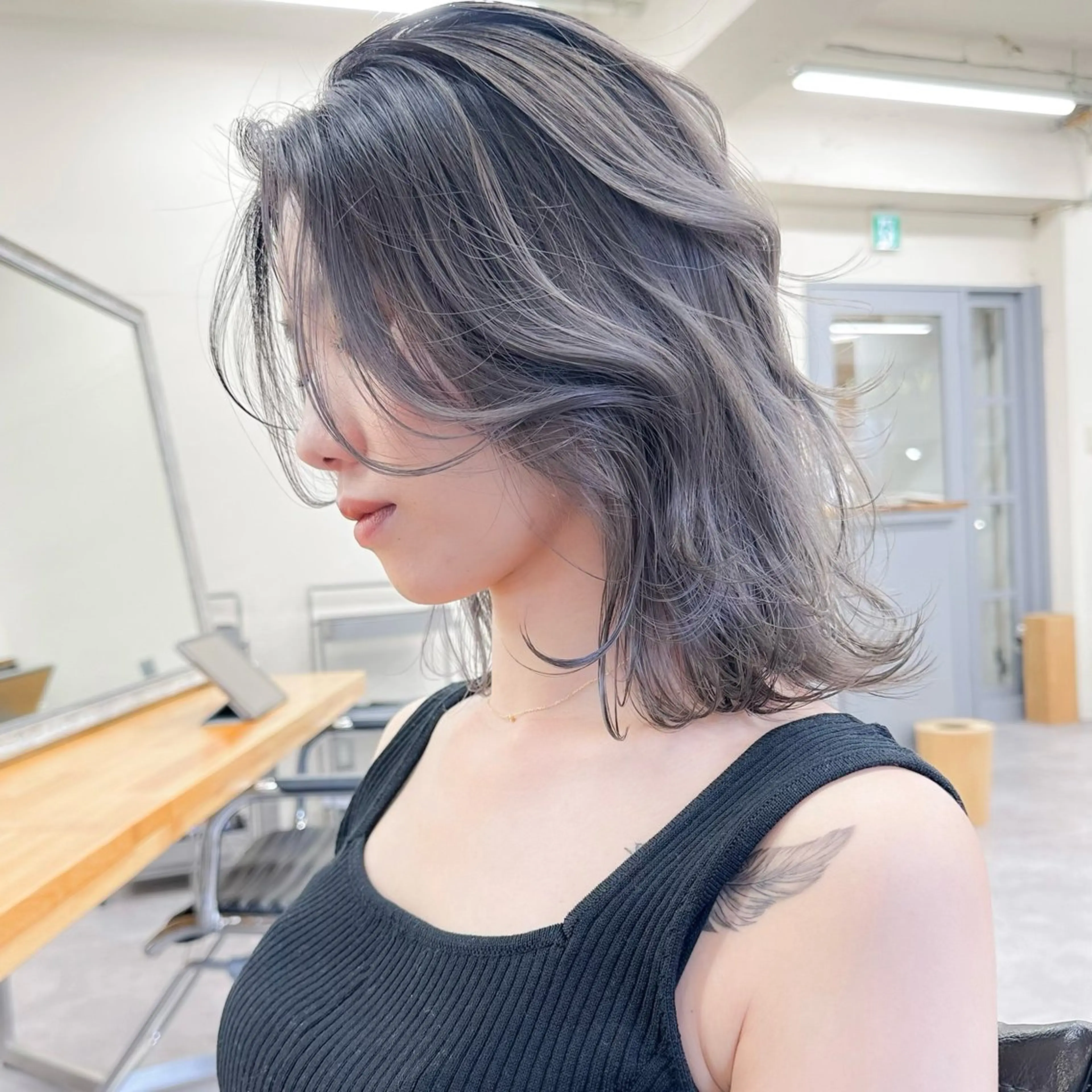 ミディアム カラー レイヤーカット ショートオタク ❣️Genkiのヘアスタイル