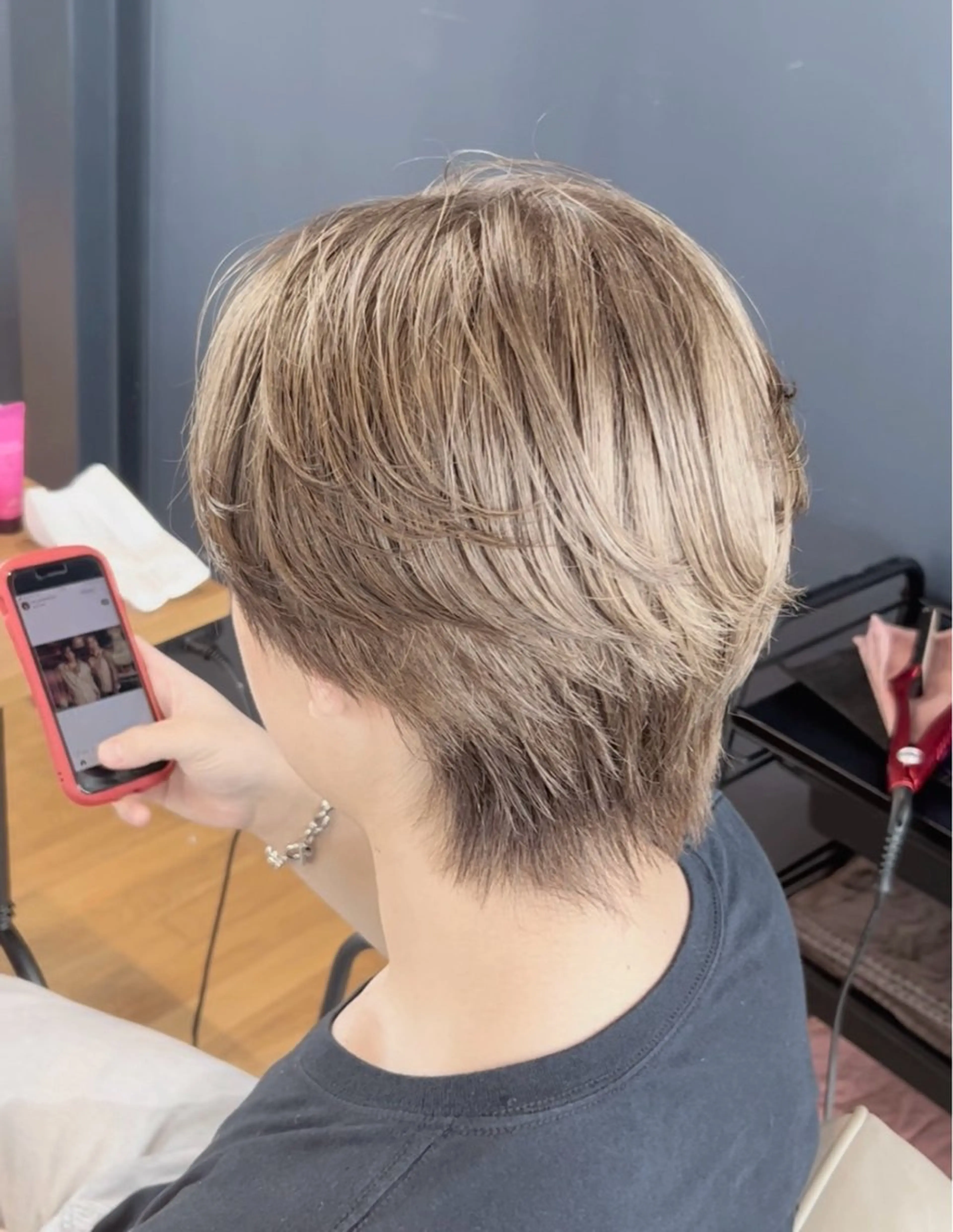 ショート カラー メンズ ハイトーン、カラー 特化⟡.·すわ☁️のヘアスタイル