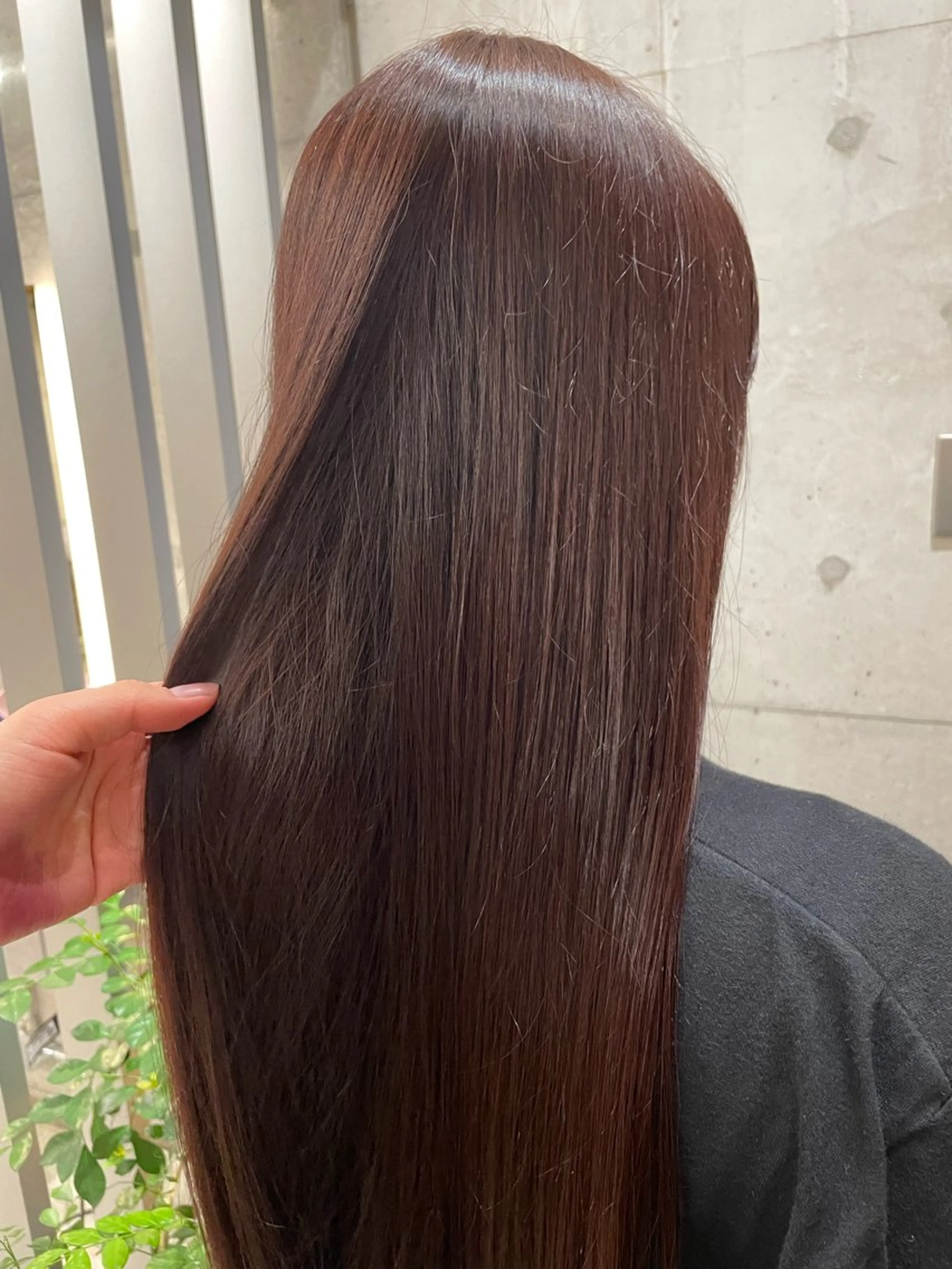 ロング カラー ブラウンカラー ピンクカラー ロング ヘアカラー FILMS横浜所属・Watanabe Maiのヘアスタイル