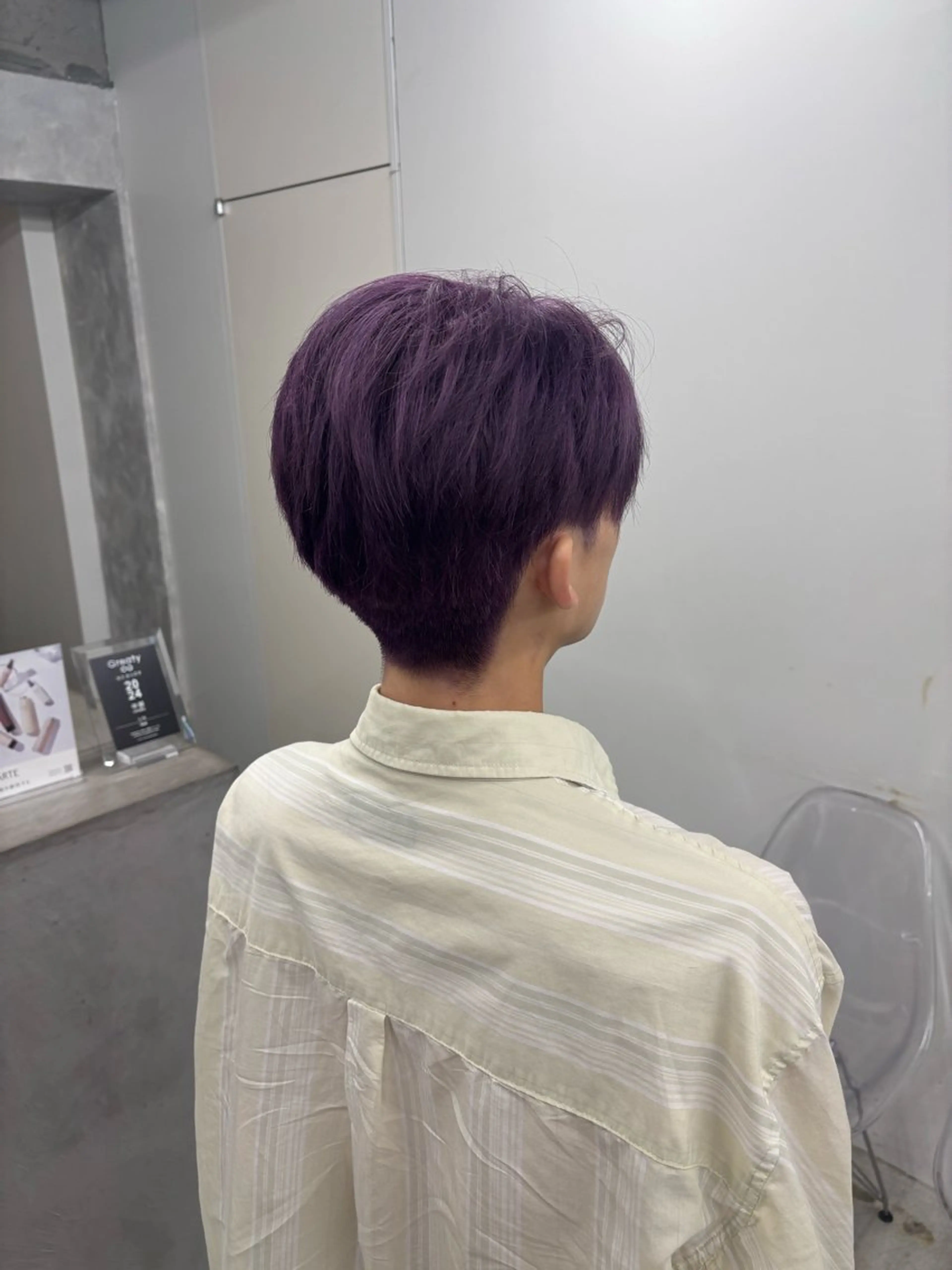 ショート カラー メンズ パープルカラー カット ヘアカラー カネコ ノノカのヘアスタイル