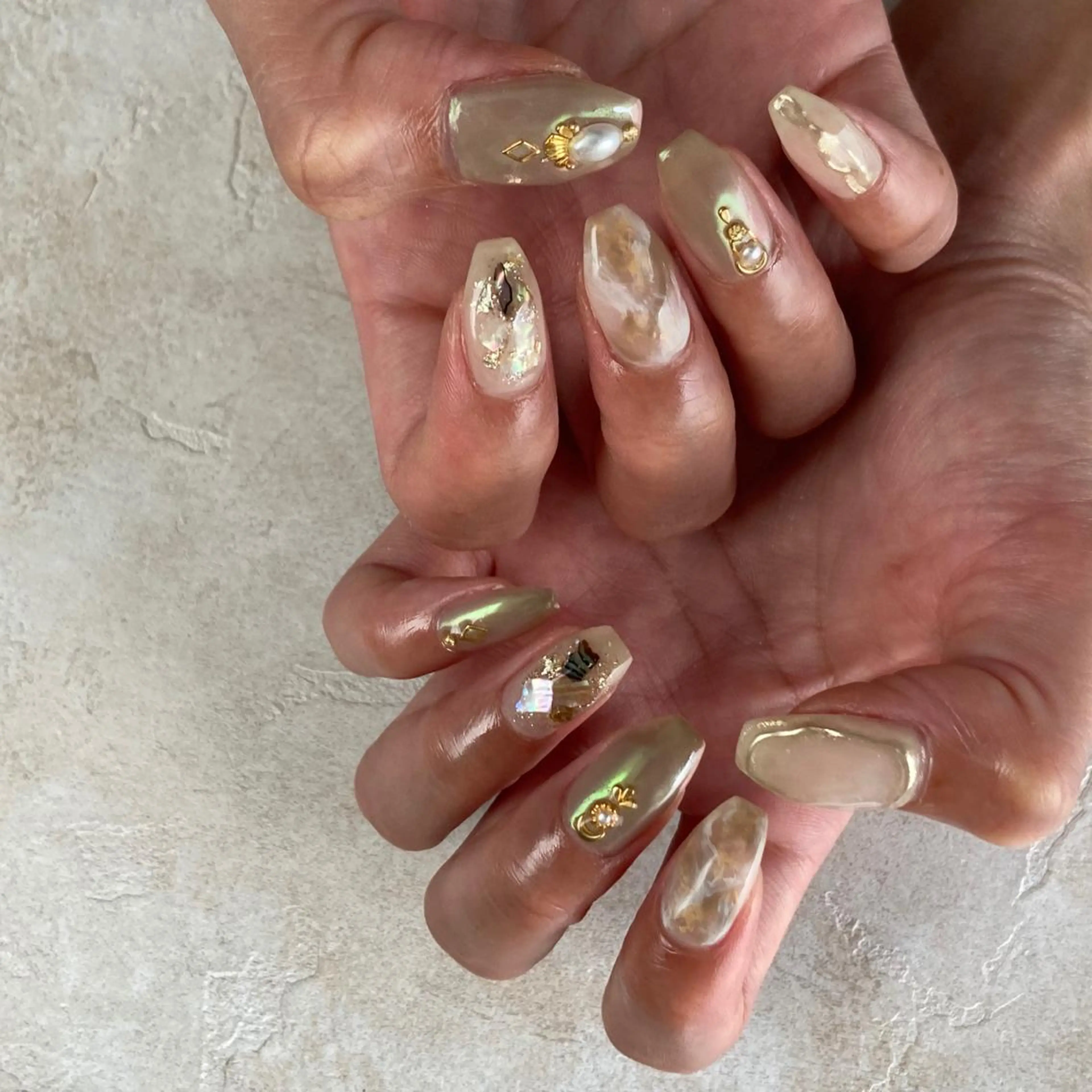 ネイル ブラウン ジェルネイル ニュアンスネイル パラジェル ハンドネイル crestnail所属・小林 束紗のネイルデザイン