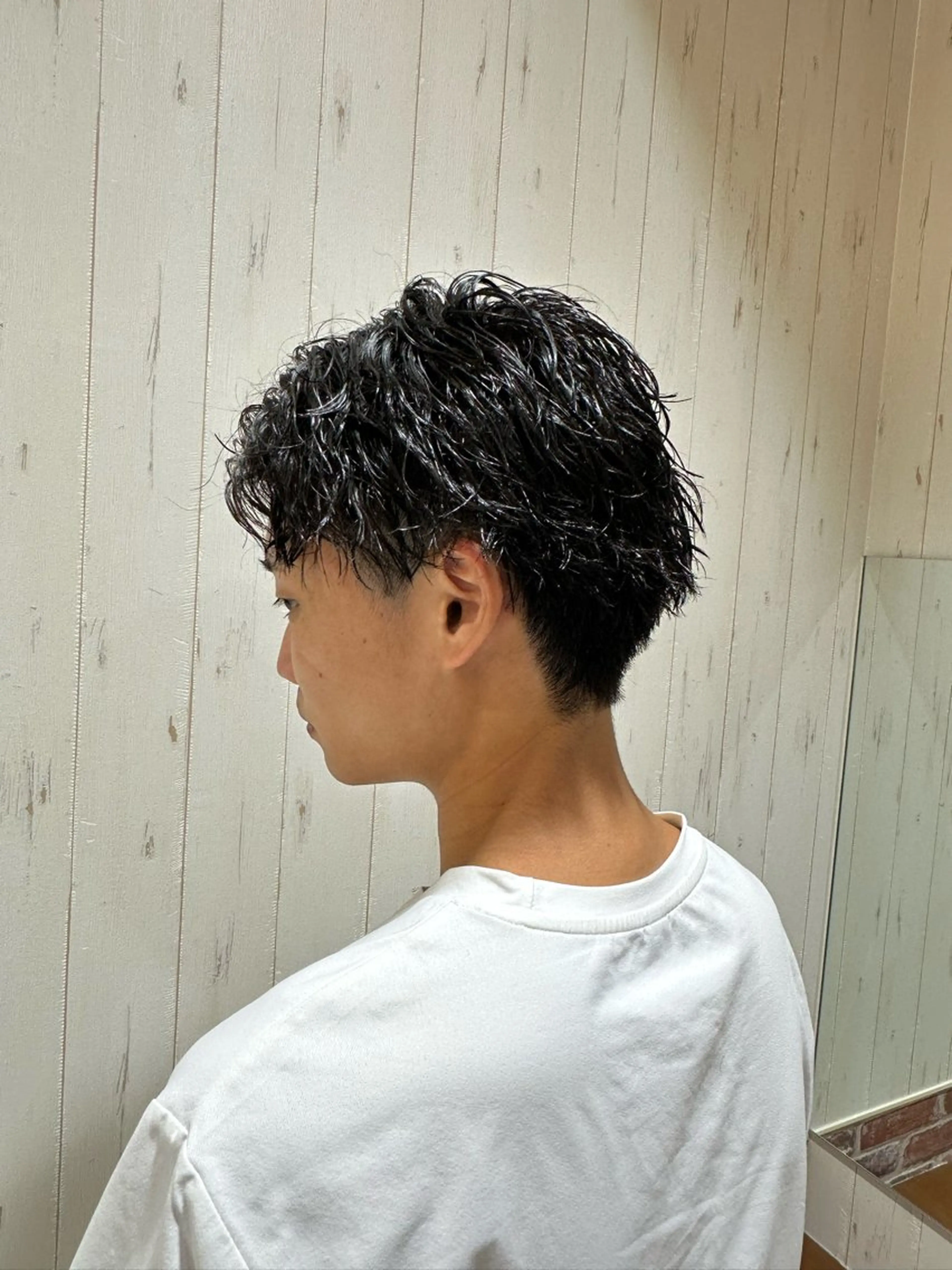 ショート パーマ メンズ メンズブリーチ ダウンパーマ メンズハイライト メンズインナーカラー メンズ韓国風 brace立花店所属・中嶋 紘夢のヘアスタイル