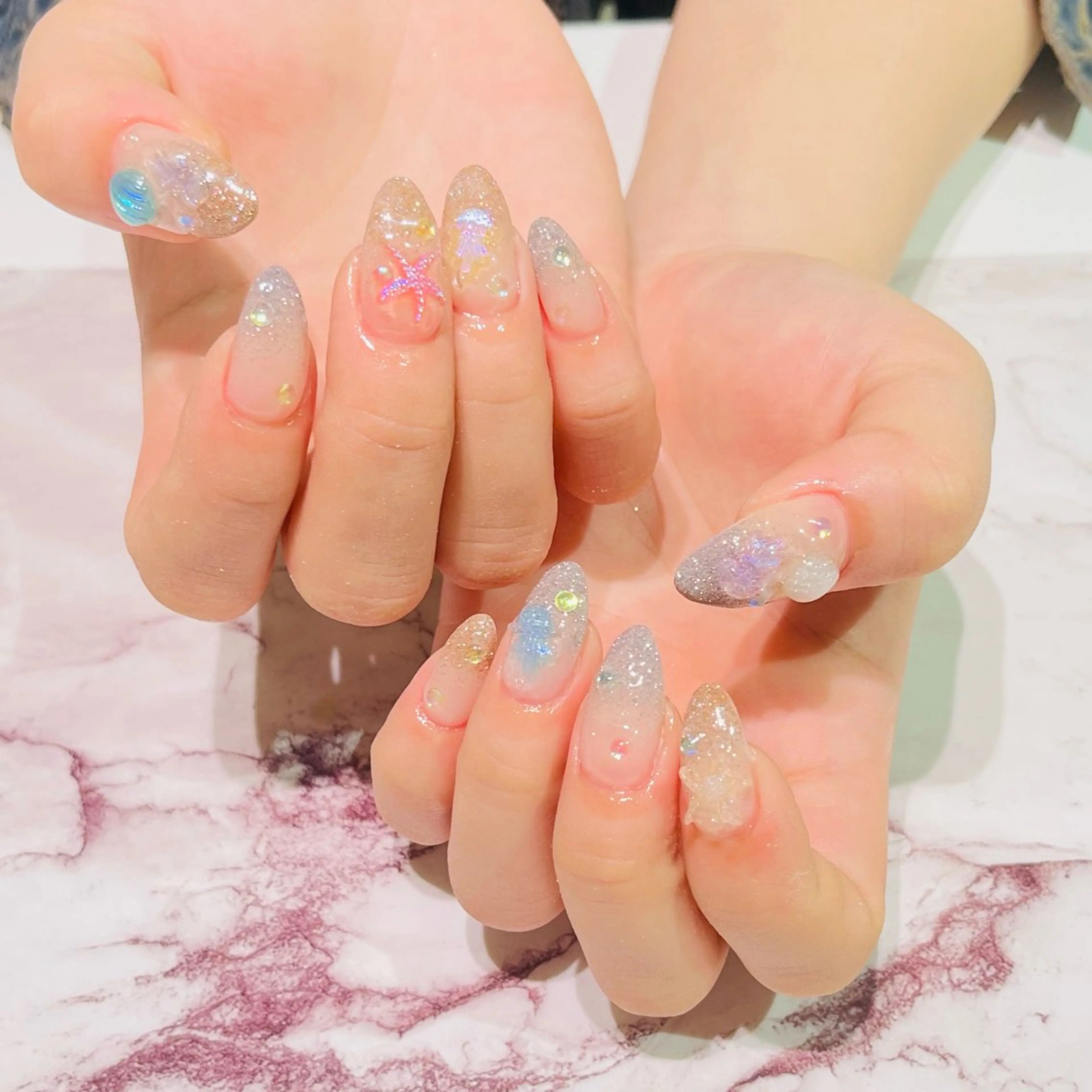 ネイル ハンドネイル Hair removal & Beauty salon Produce by Lucia所属・nail salon Luciaのネイルデザイン