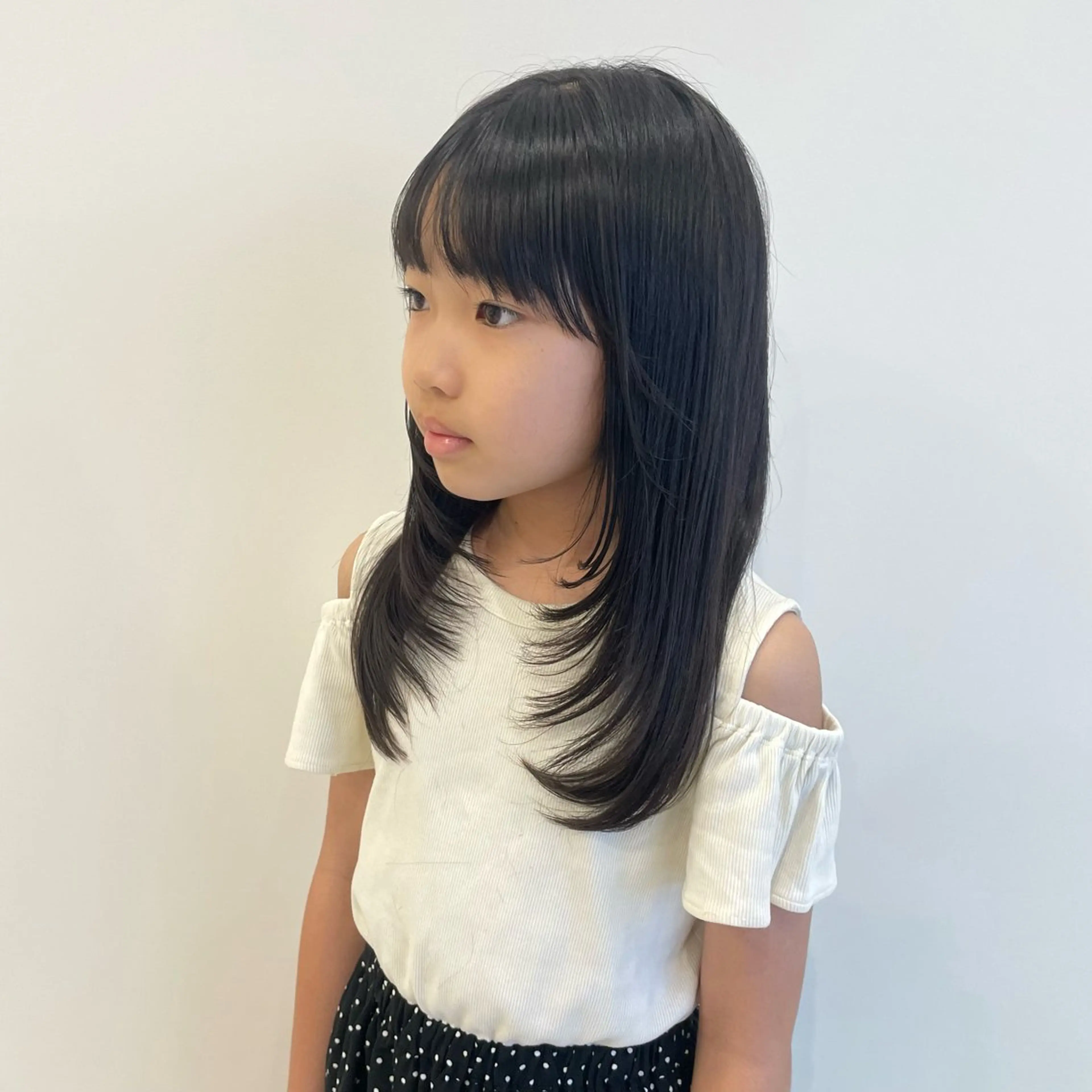 ロング キッズ 顔周りカット レイヤーカット 林 朱里のヘアスタイル