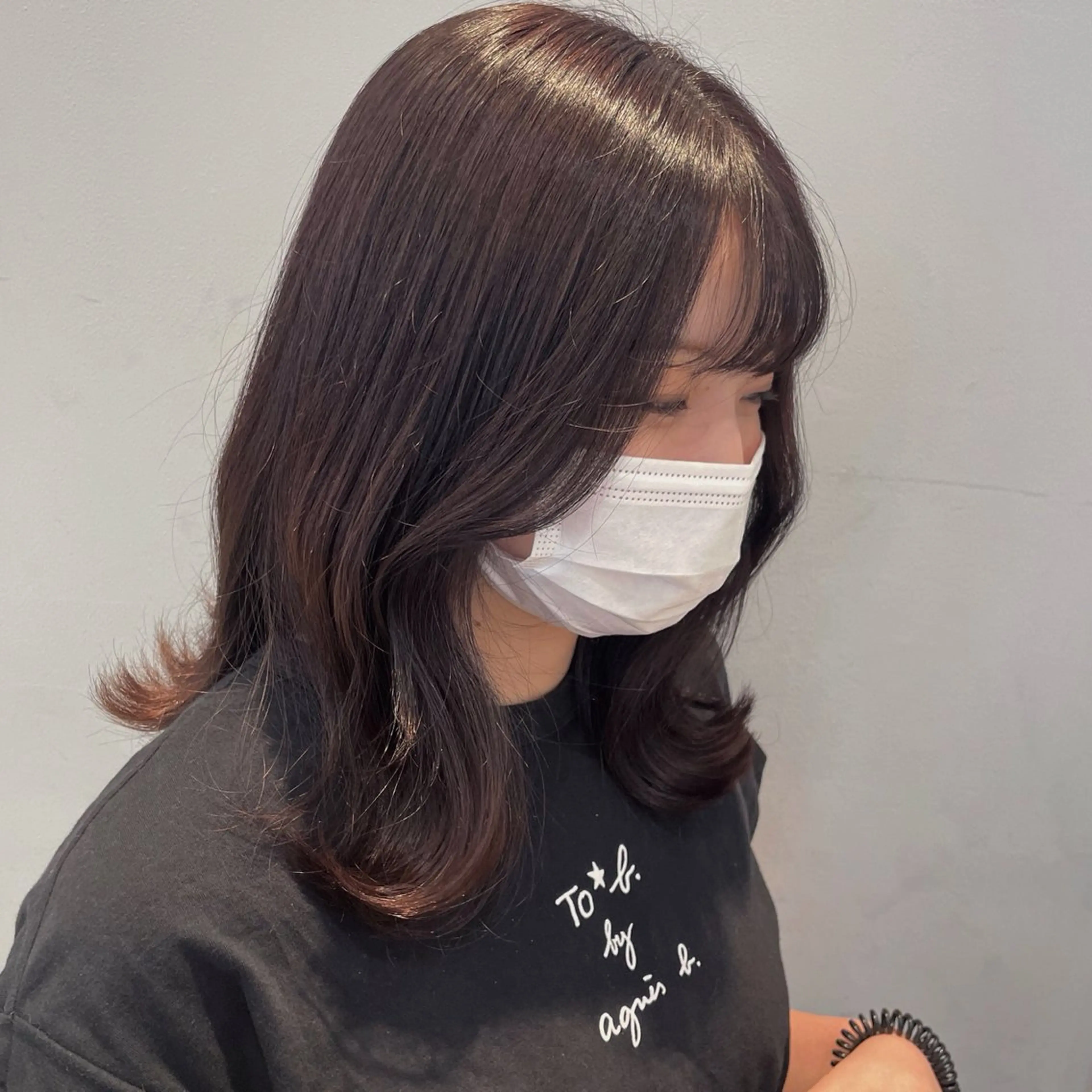 ミディアム くびれヘア カット ヘアカラー トリートメント 🩶赤み消しカラー 🐈‍⬛荻野美思🐾のヘアスタイル