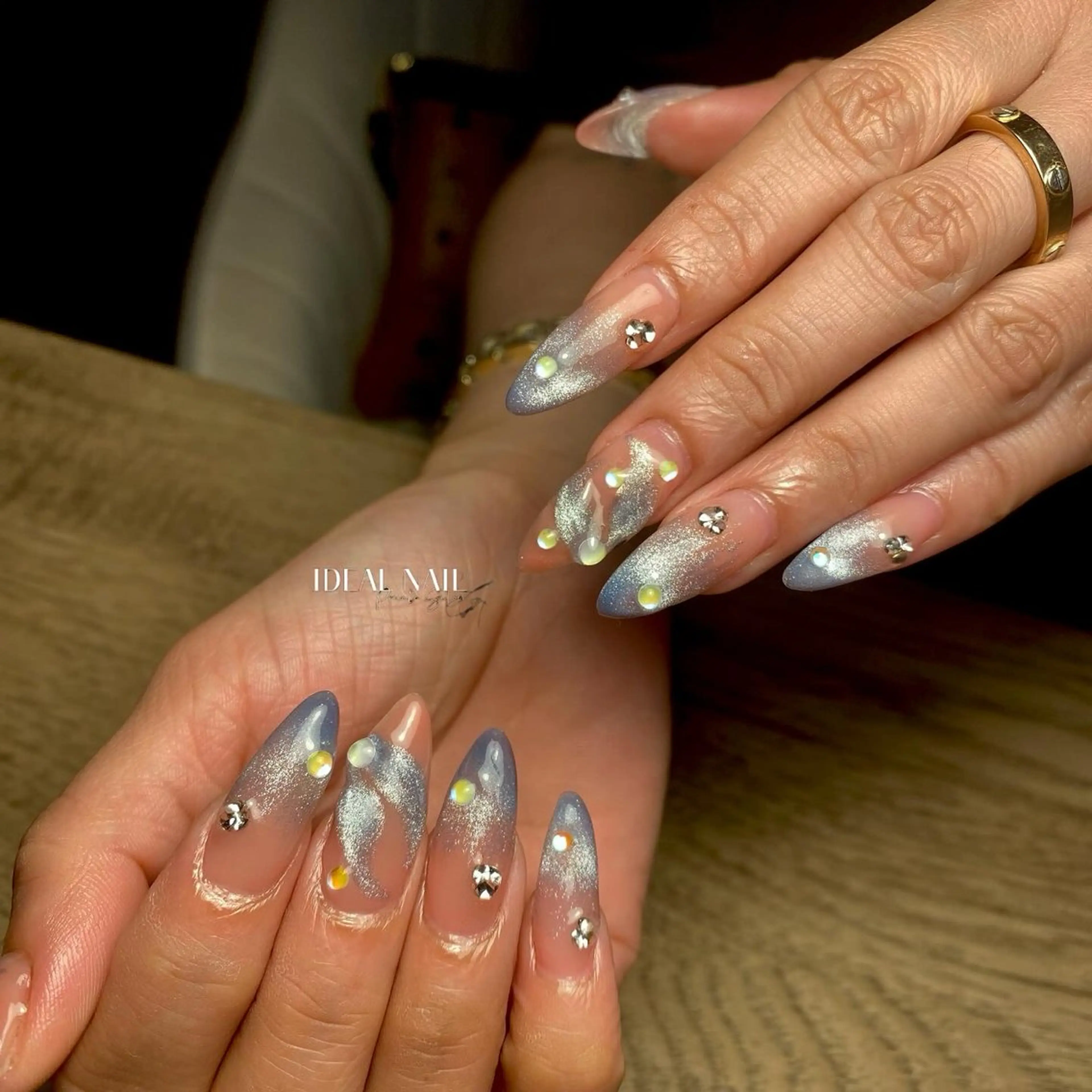 ネイル 長さ出し IDEAL NAIL Private Nail Salon所属・IDEAL NAIL 【アルコネラ敏美】のネイルデザイン