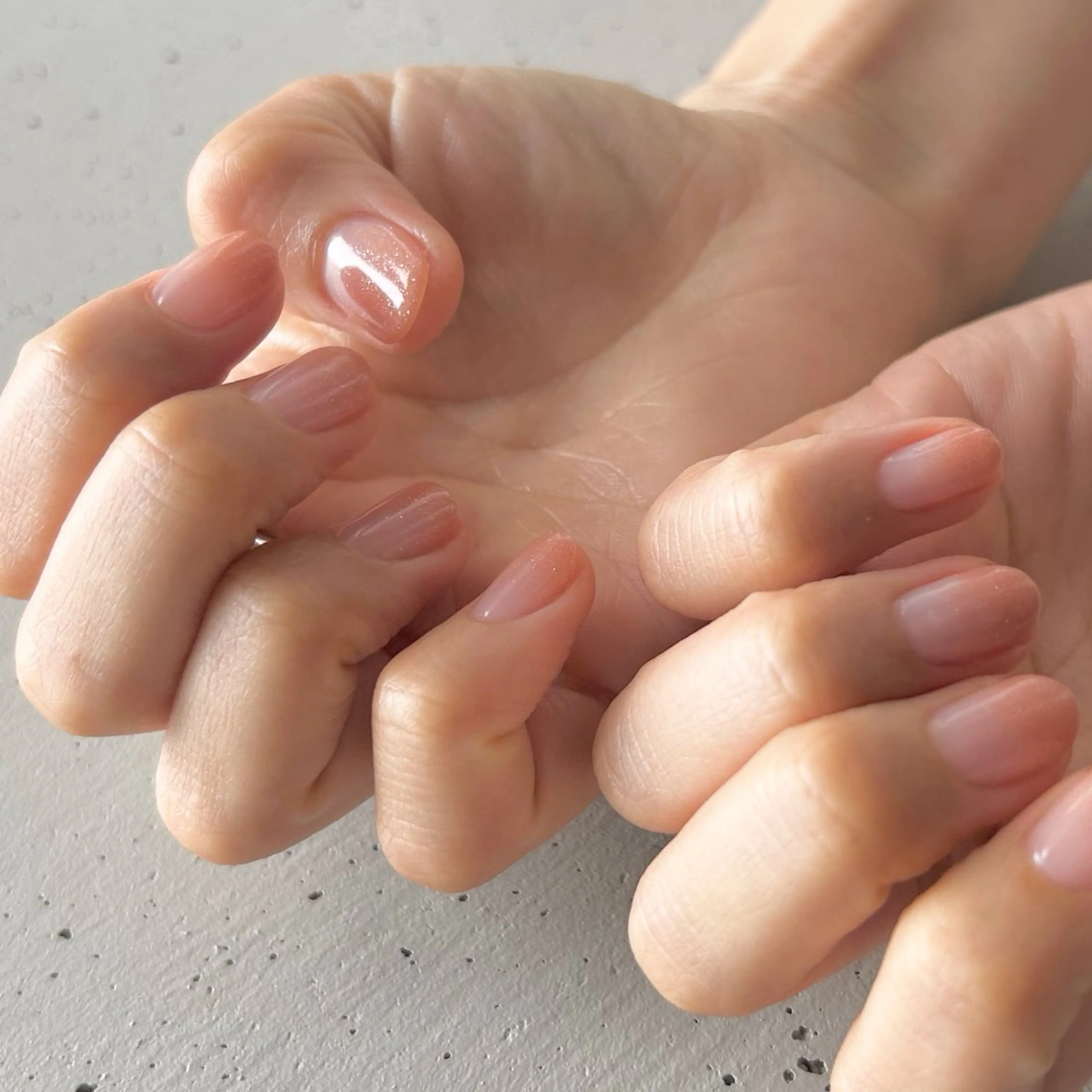 ネイル 長さ出し フットネイル フレンチネイル ジェルネイル ガラスフレンチ ハンドネイル nail&eye meme 覚王山所属・覚王山 memeのネイルデザイン