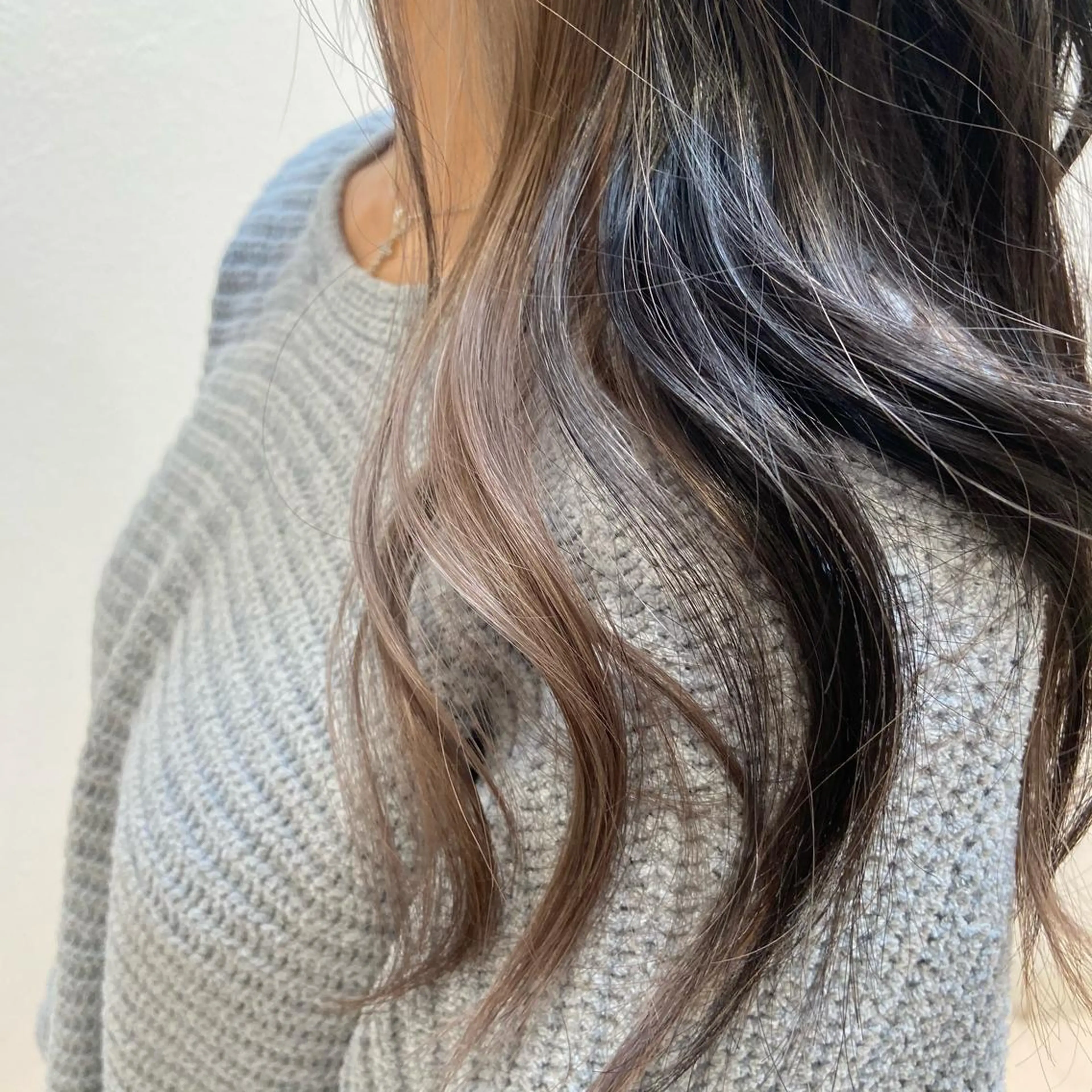 ショート loca by tree所属・うる艶暖色カラー HARUNAのヘアスタイル