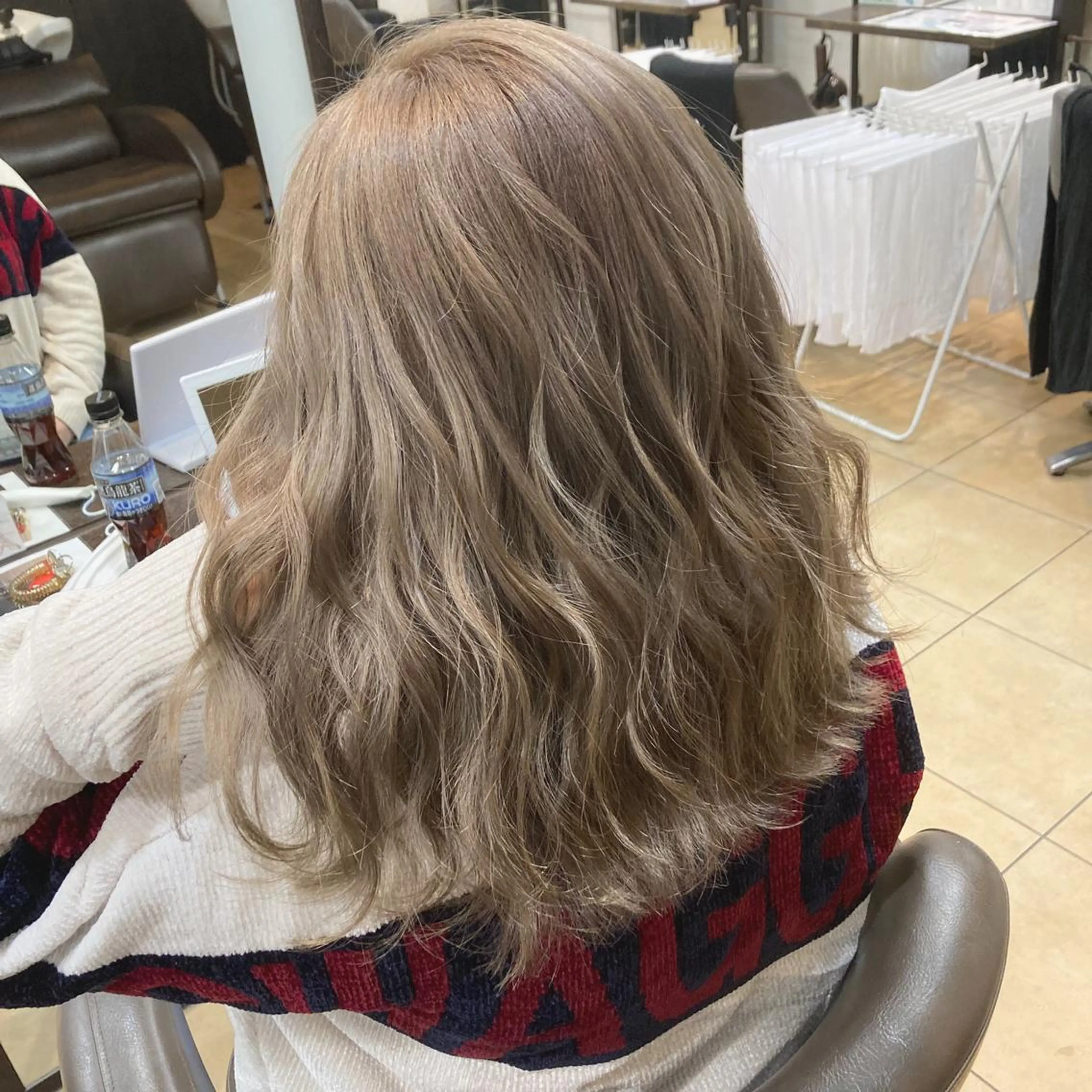 ミディアム lien ヒジリのヘアスタイル