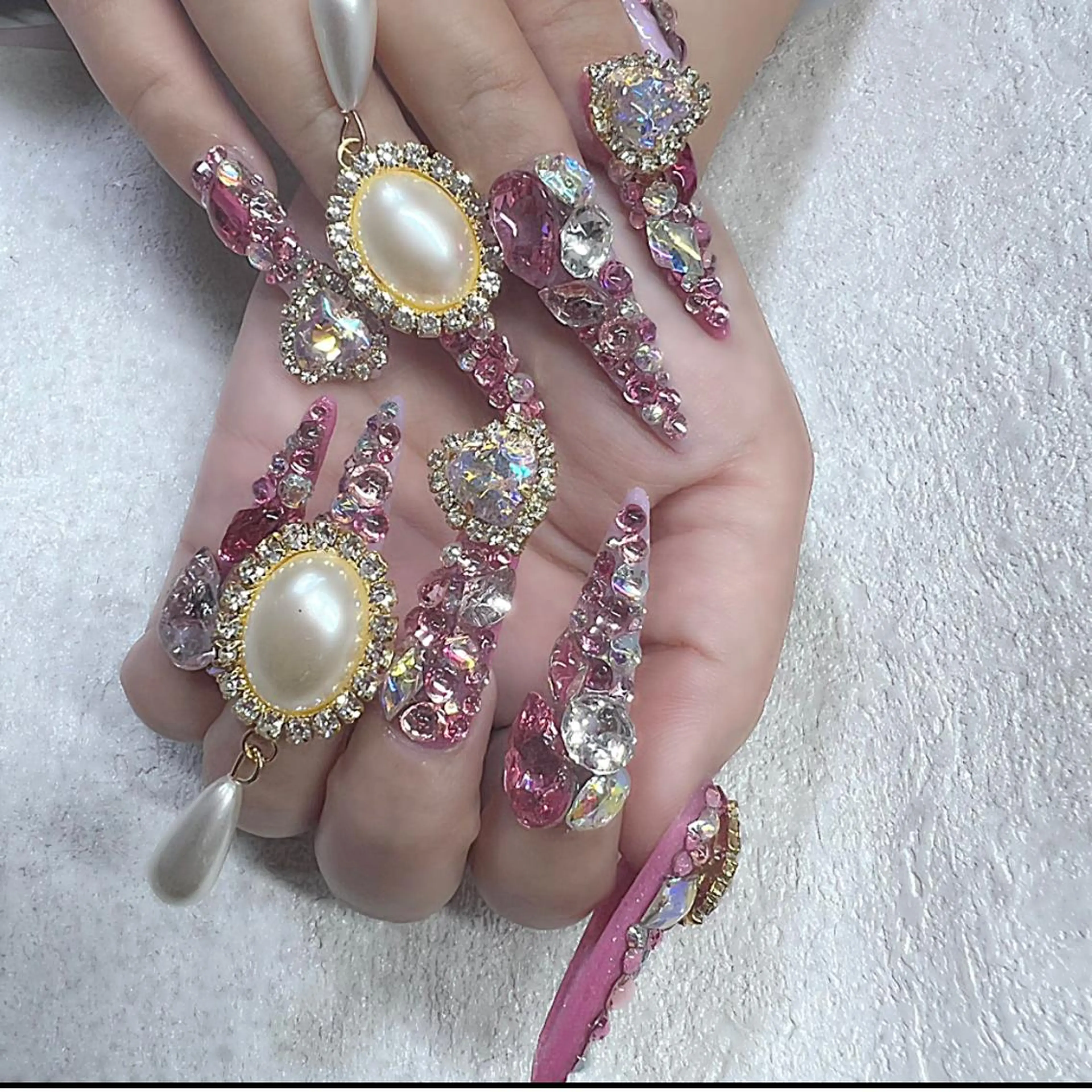 ネイル Rire_eye+beauty_nail所属・Rire_ nail_yukiのネイルデザイン