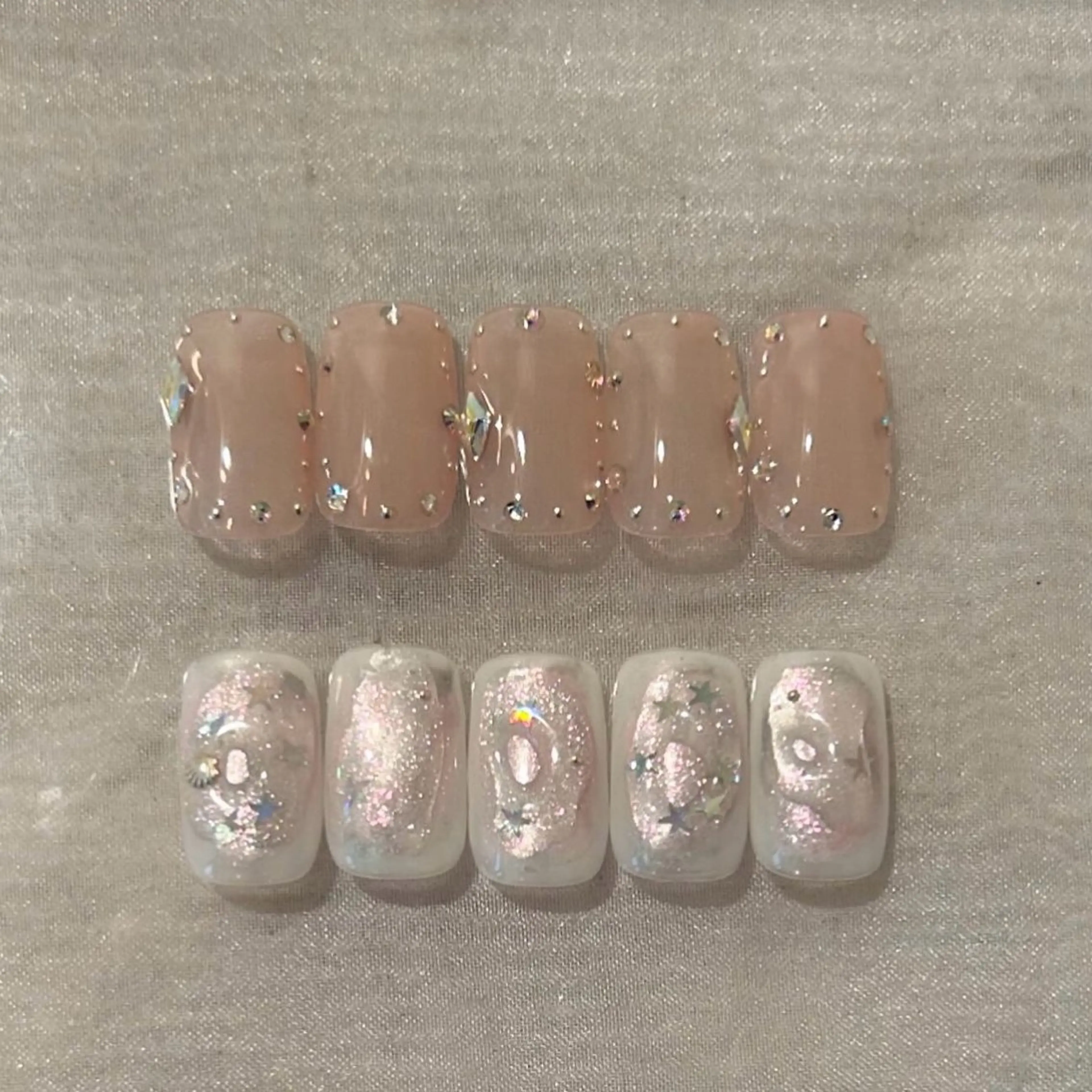 ネイル フレンチネイル ガーリー キラキラネイル 韓国ネイル ニュアンスネイル ハンドネイル ハンドケア lyly.nail所属・lylynail YUUKAのネイルデザイン