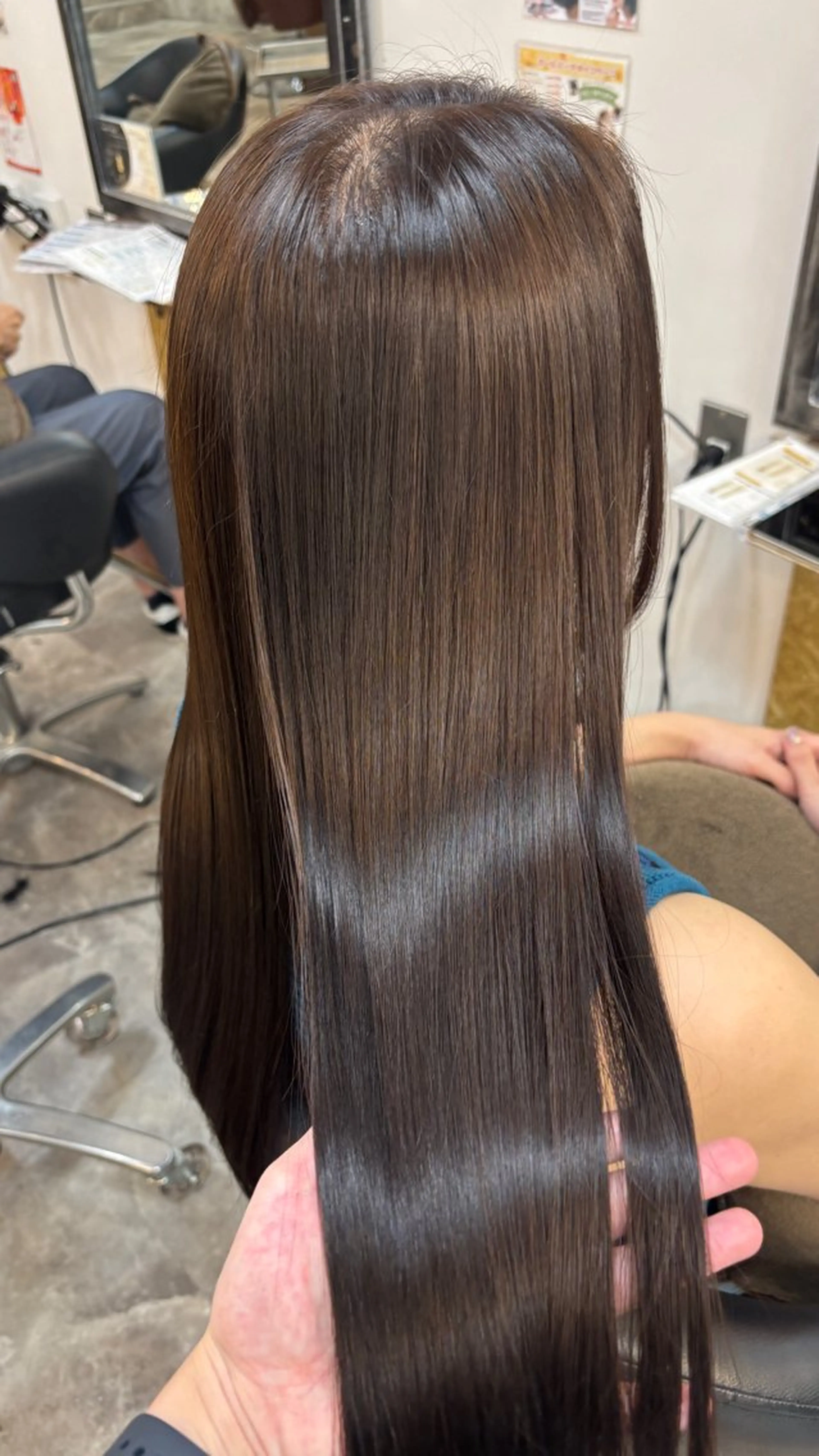 ロング カット 縮毛矯正 トリートメント 🌟美髪特化🌟 服部 至恩のヘアスタイル