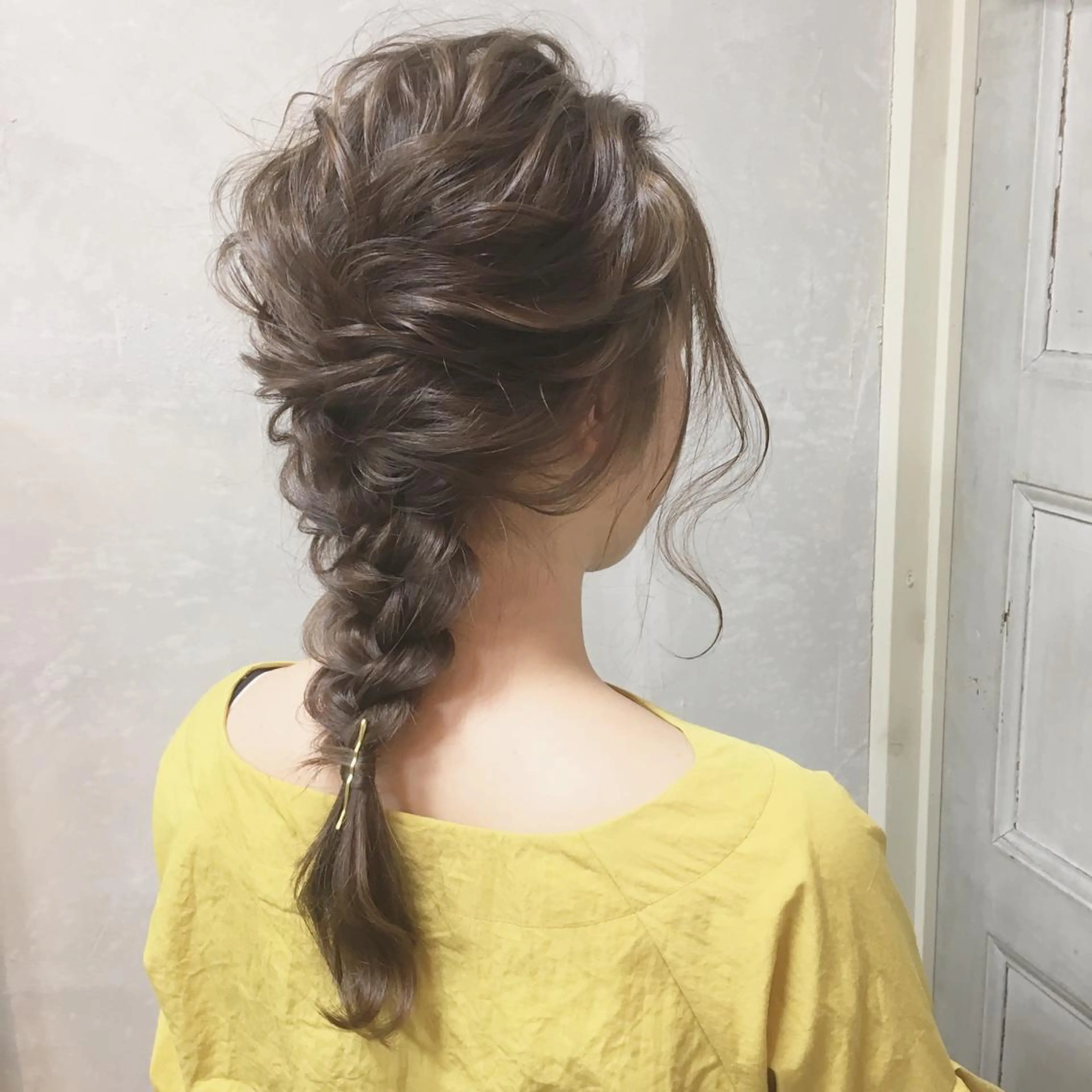 セミロング カラー ヘアアレンジ ラベンダーカラー ラベンダーグレー autre所属・大久保 ひでなりのヘアスタイル