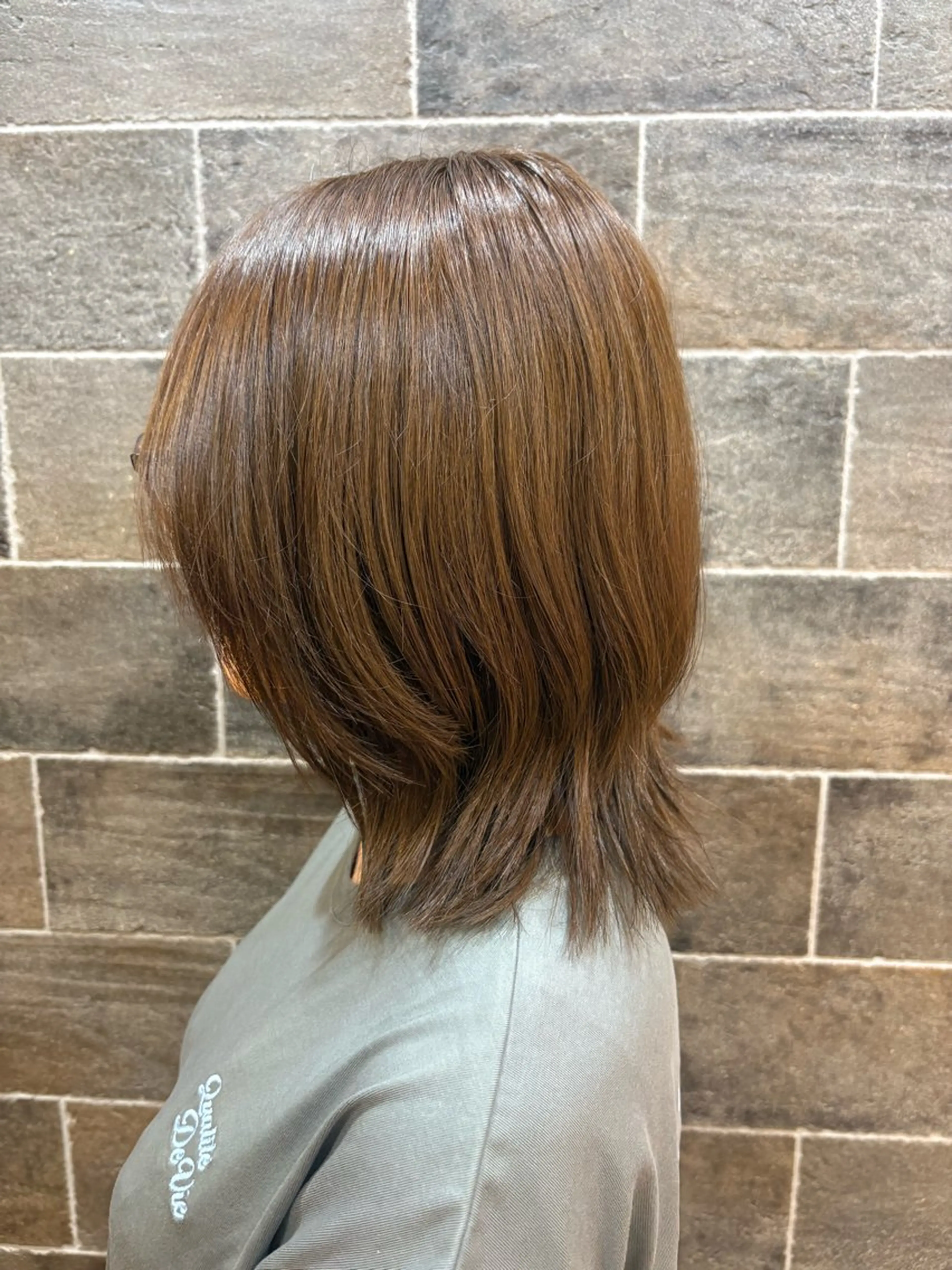 ミディアム カット ヘアカラー 栗原 鈴華🌻のヘアスタイル