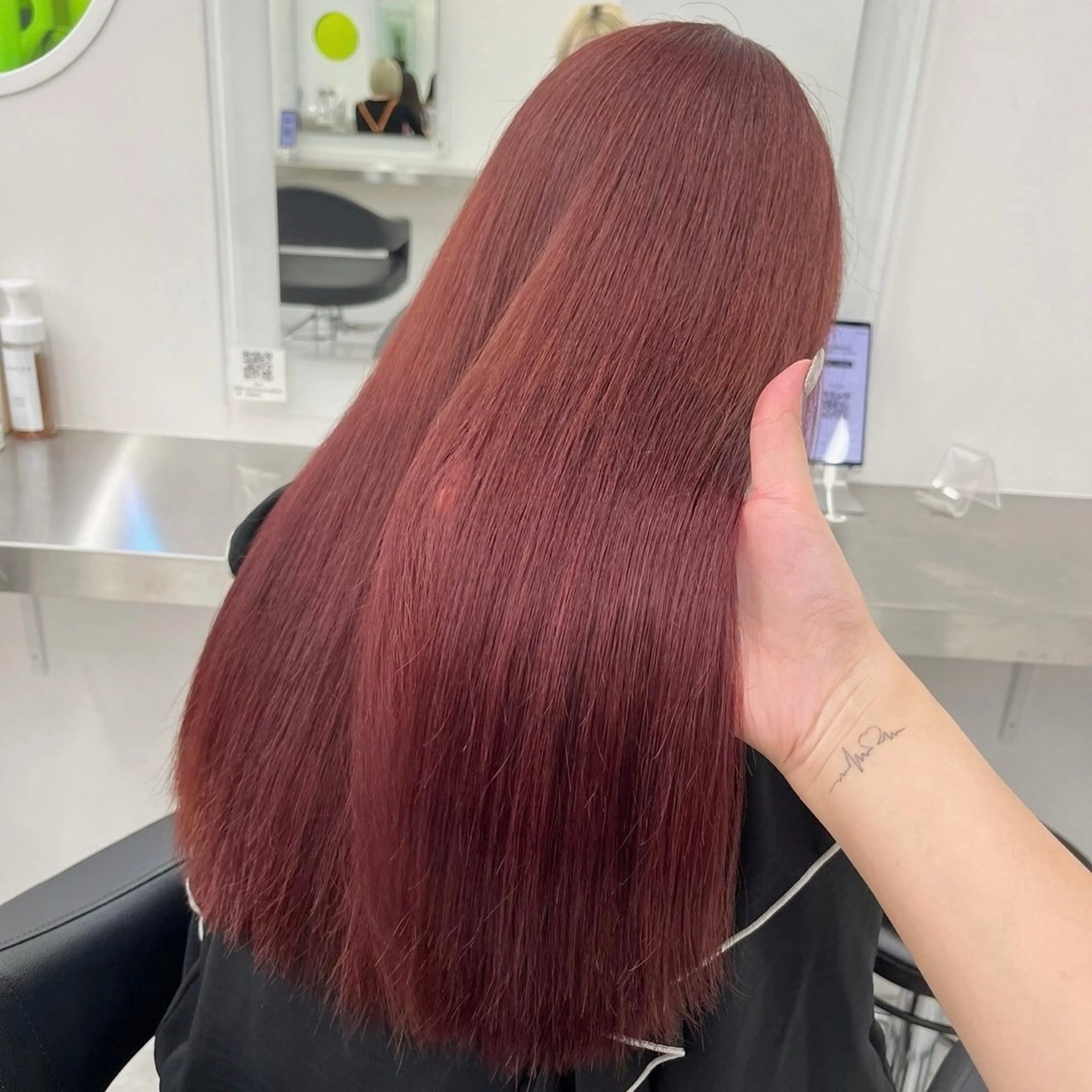ロング 似合わせ艶カラー🪽 ひかる🪽🩶のヘアスタイル