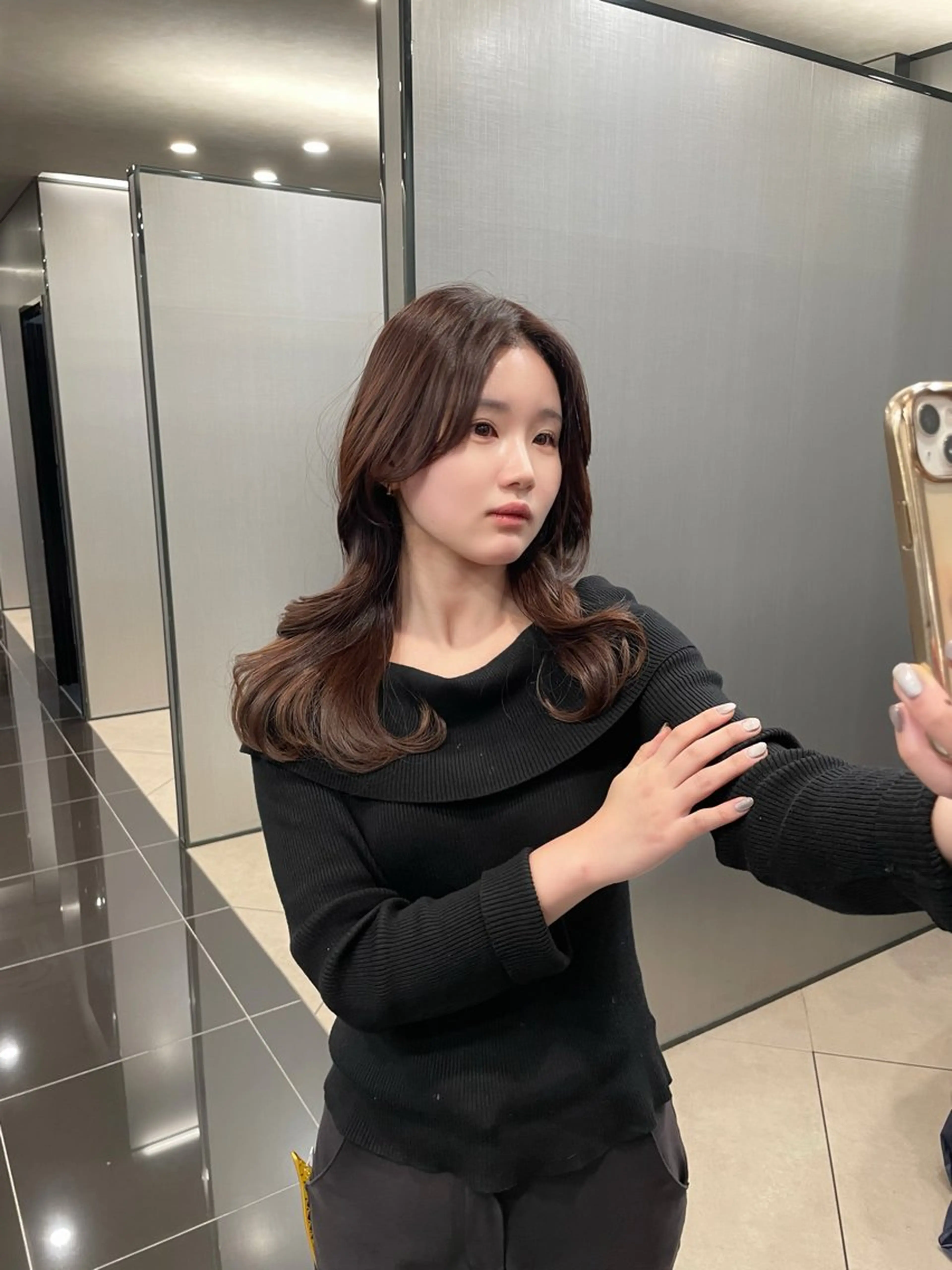 ロング くびれヘア 顔周りカット 韓国風ヘア レイヤーカット 松尾 祐輝のヘアスタイル