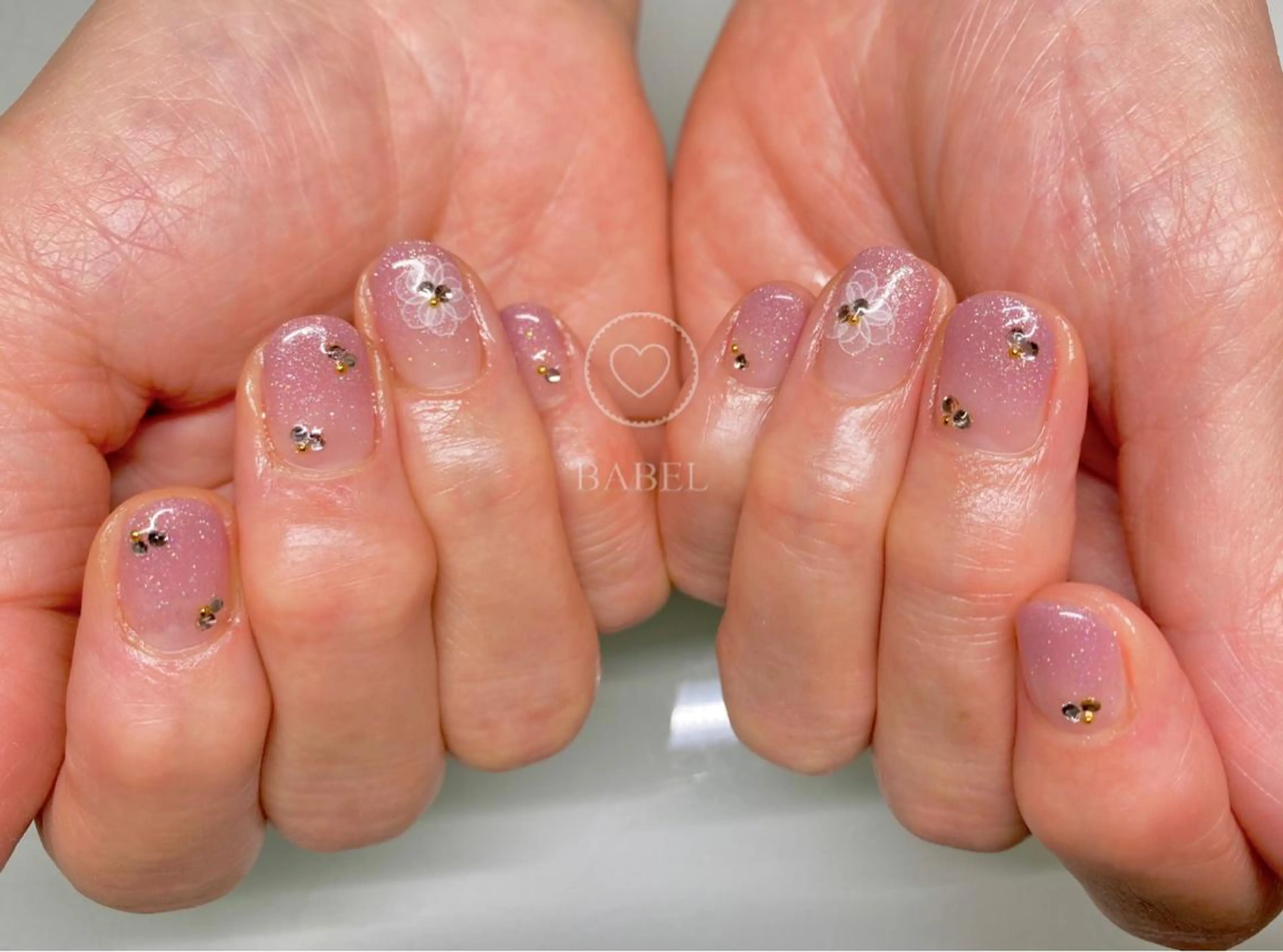 カラー ハンドネイル BABELバベル所属・江戸川橋✨BABEL 【バベル】大人可愛いのネイルデザイン