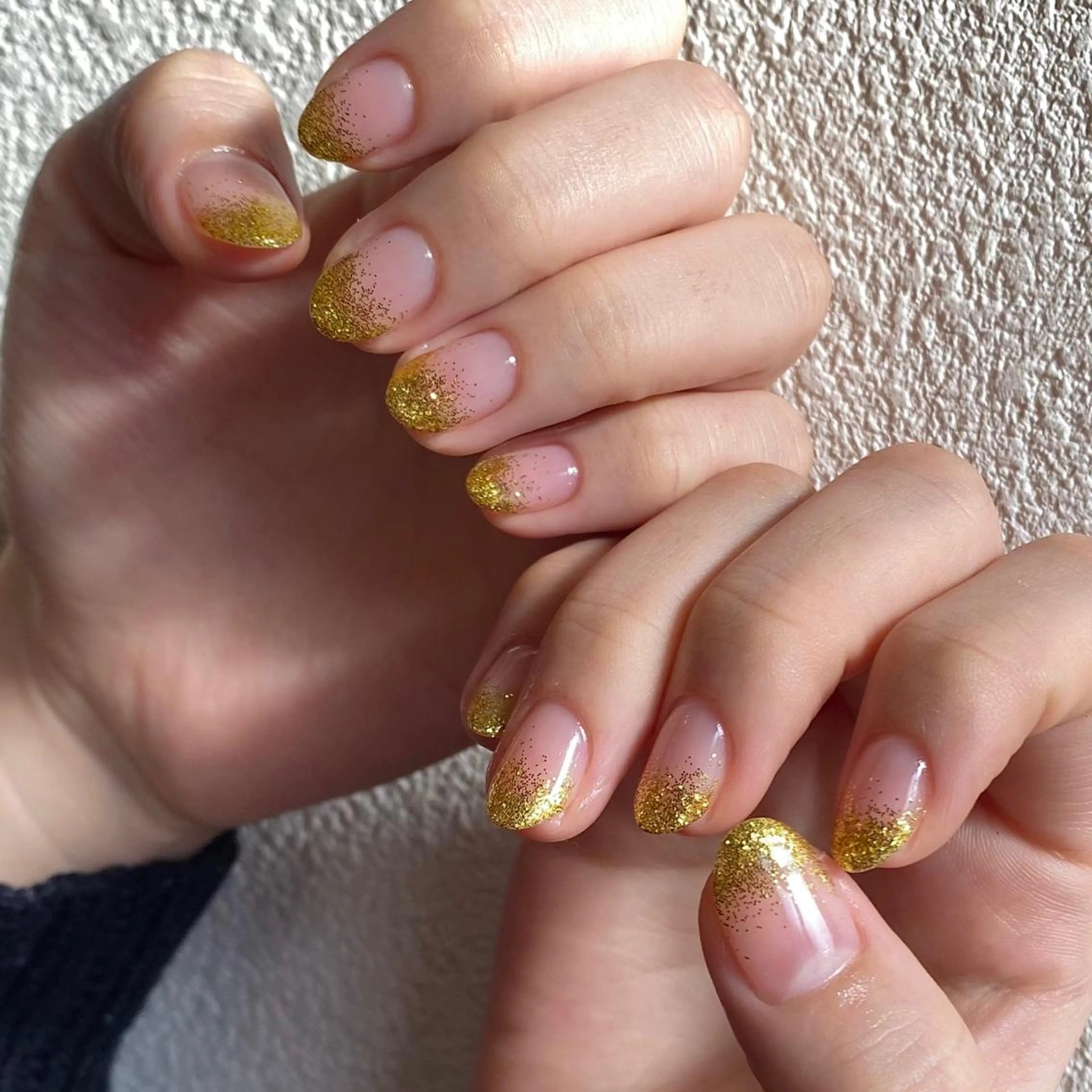 ネイル ゴールド ラメ(グリッター) ラメグラデーション lcoco nailのネイルデザイン