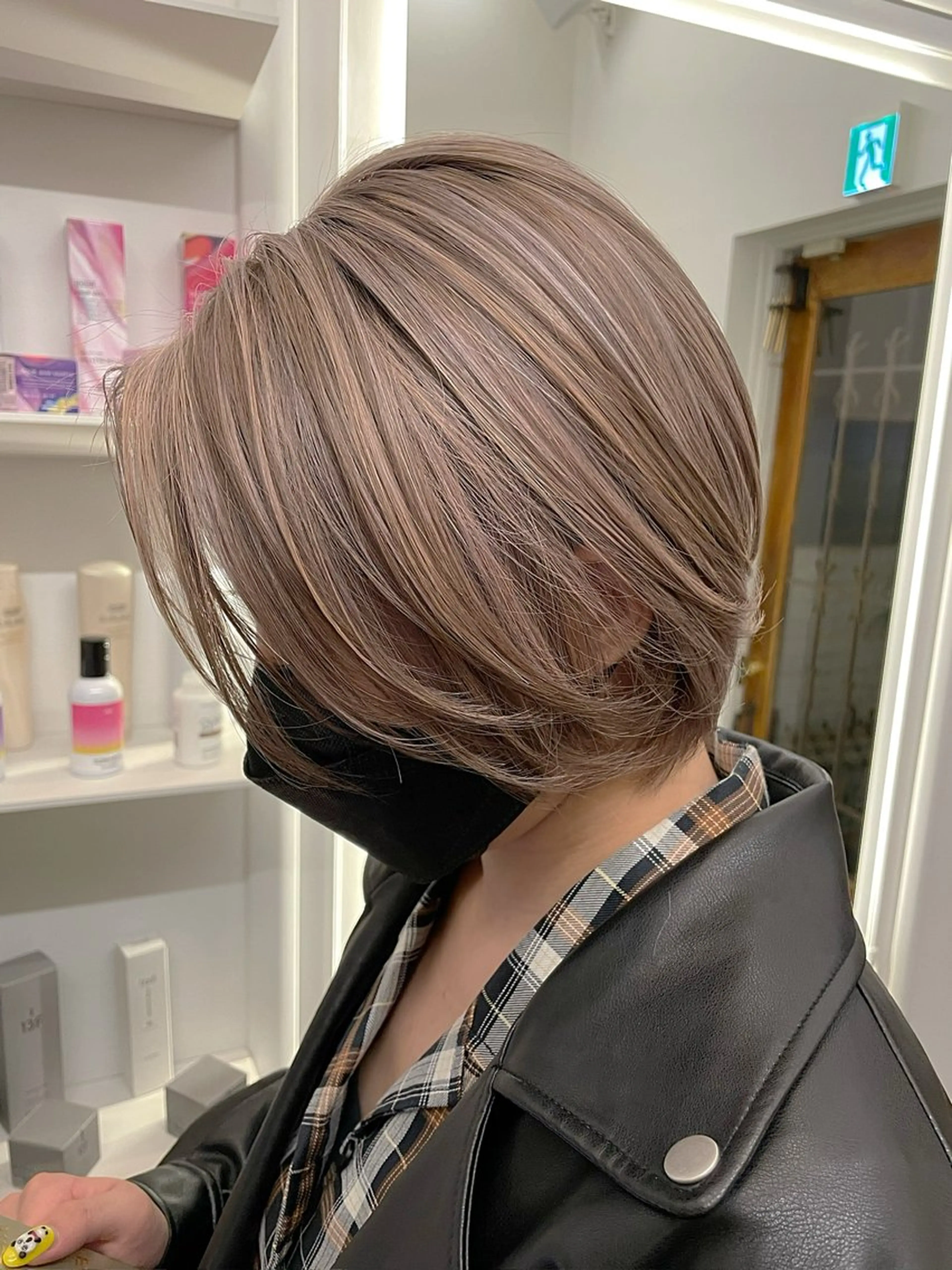 ショート カラー YUUKI/艶カラー レイヤーカットのヘアスタイル