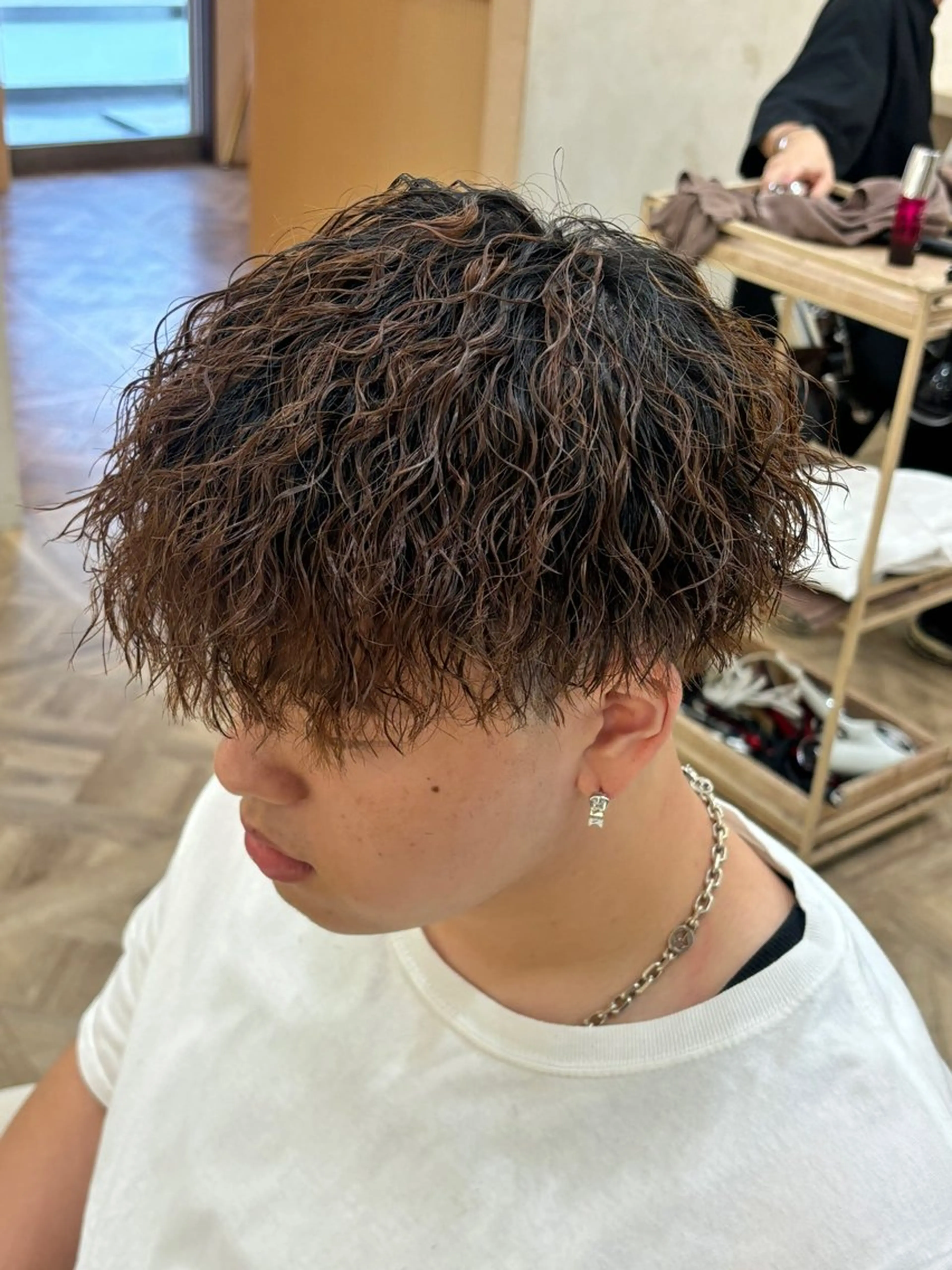 ショート パーマ メンズ カット パーマ トリートメント パーマ職人DAIKI ツイスパ/波巻きのヘアスタイル