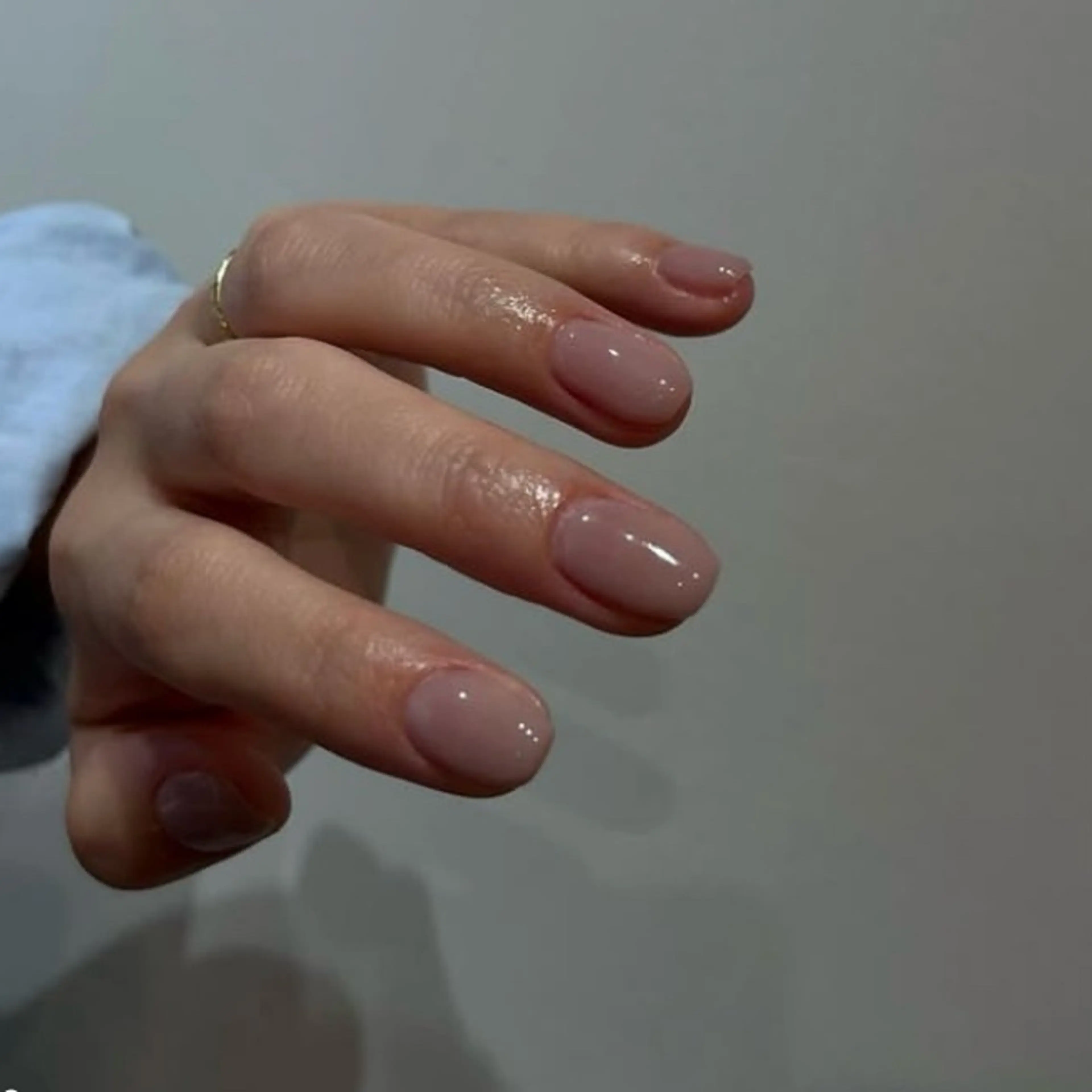 ネイル ジェルネイル オフィスネイル ワンカラーネイル quro.n立川店所属・quro.n ☕️mariのネイルデザイン