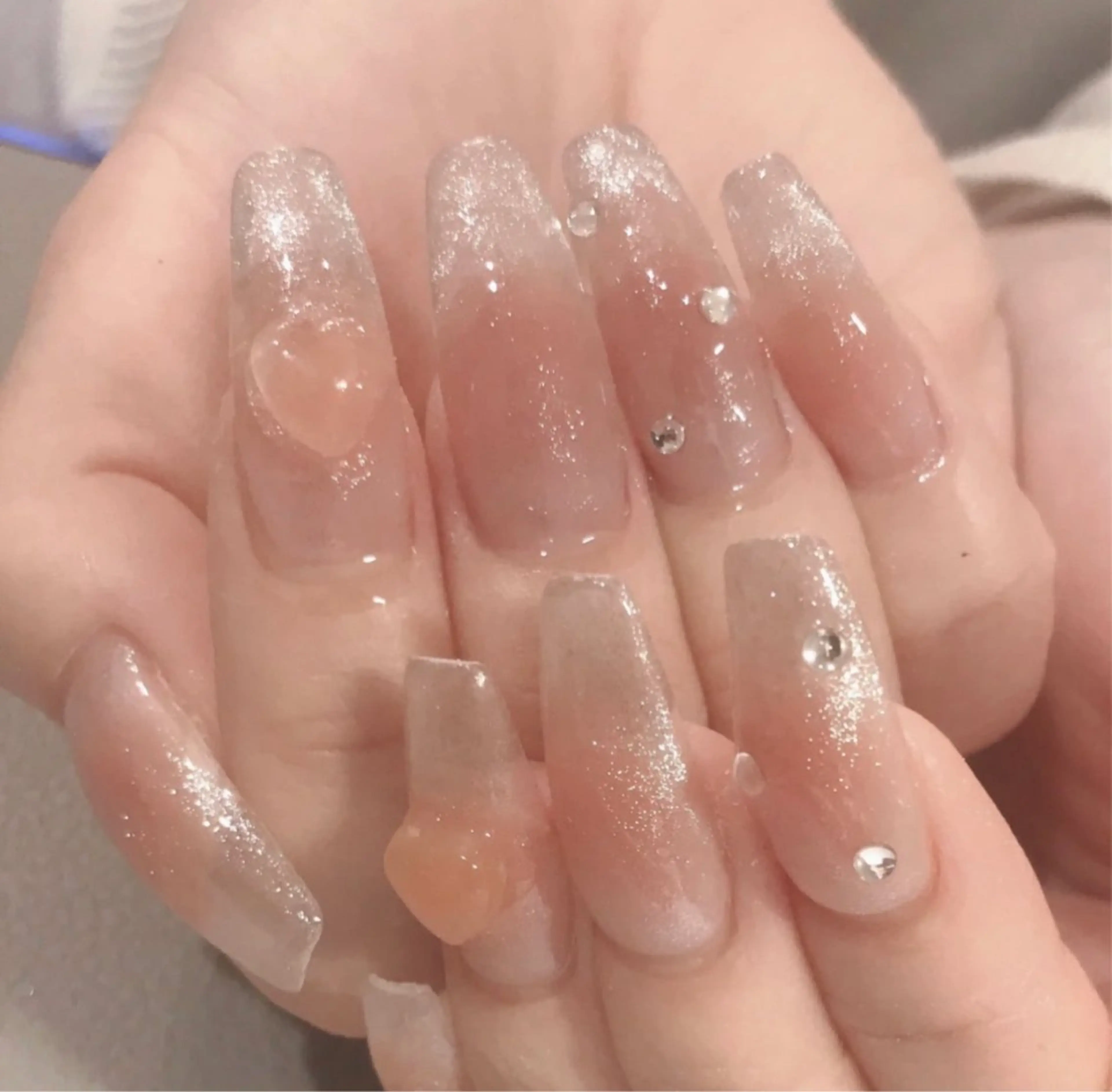 ネイル ジェルネイル ハート 韓国ネイル ニュアンスネイル パラジェル Niko nailサロンのネイルデザイン