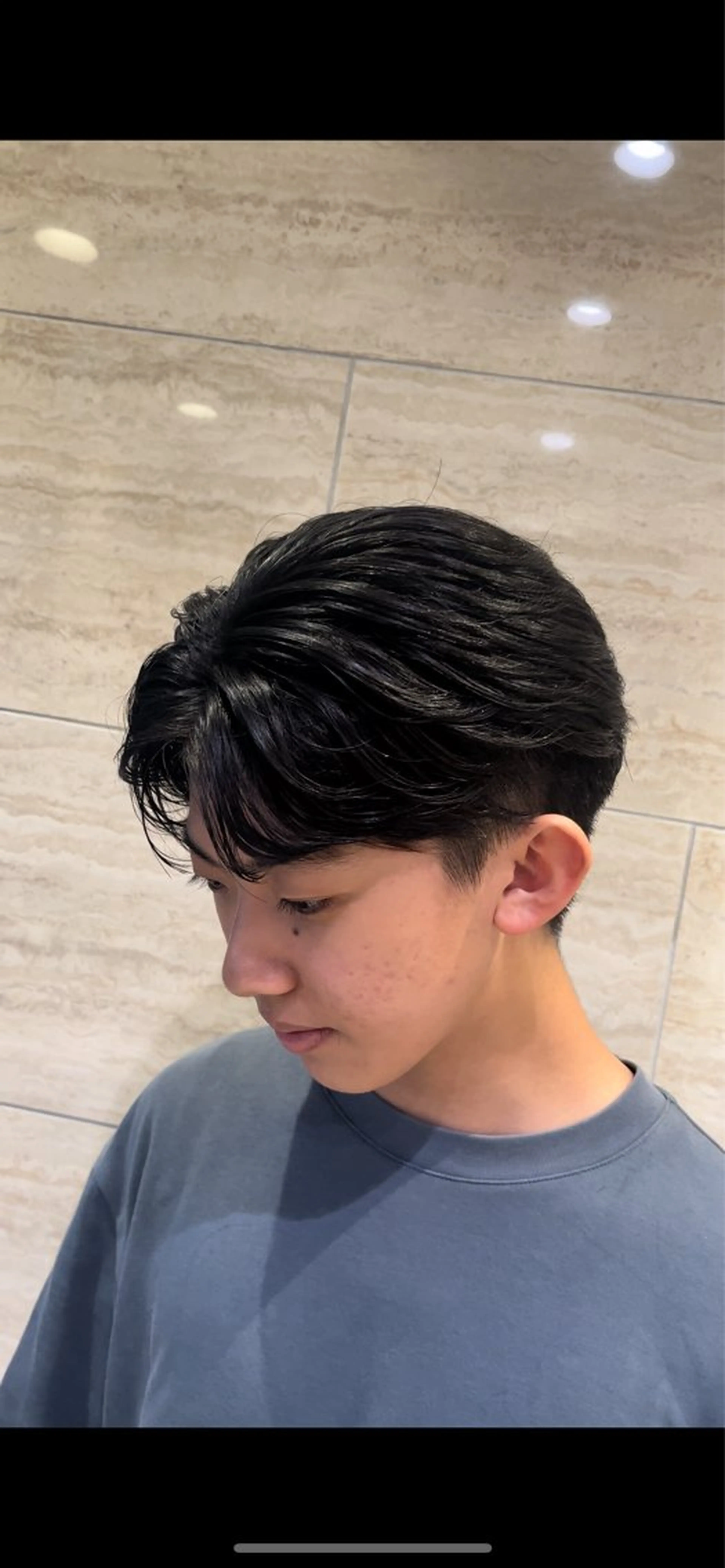 ショート メンズ センターパート かきあげバング 河崎 祐矢のヘアスタイル