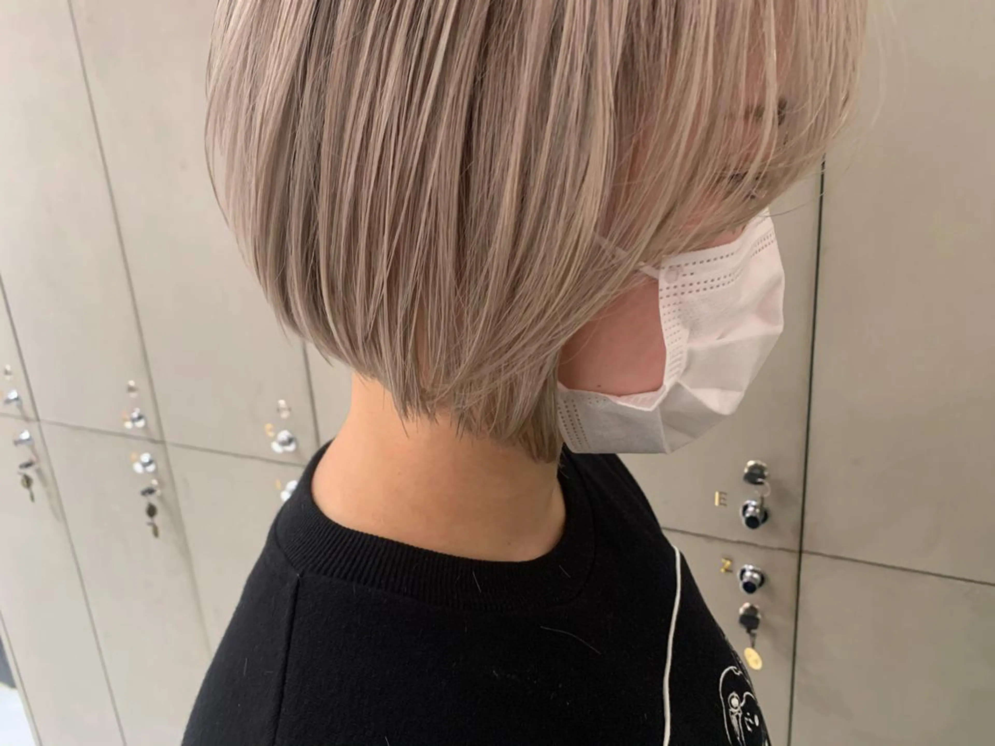 ショート カラー ベージュカラー 古屋 花織のヘアスタイル